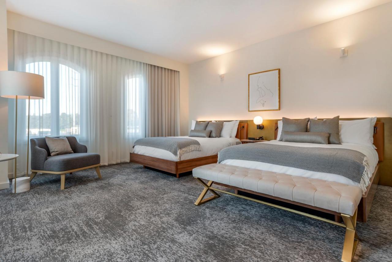 One11 Hotel 4*