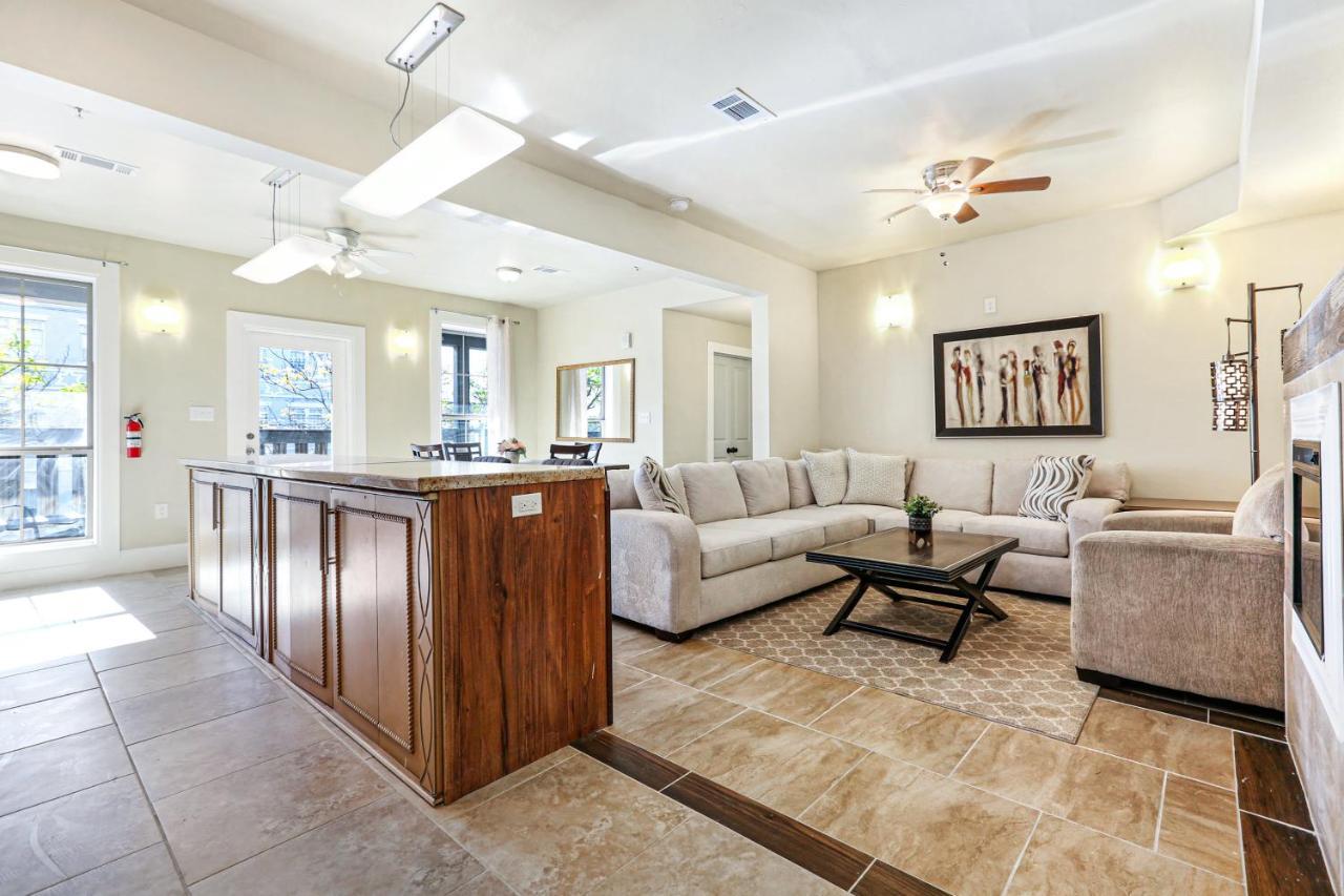 Fully-furnished 4br Near Fq Apartment