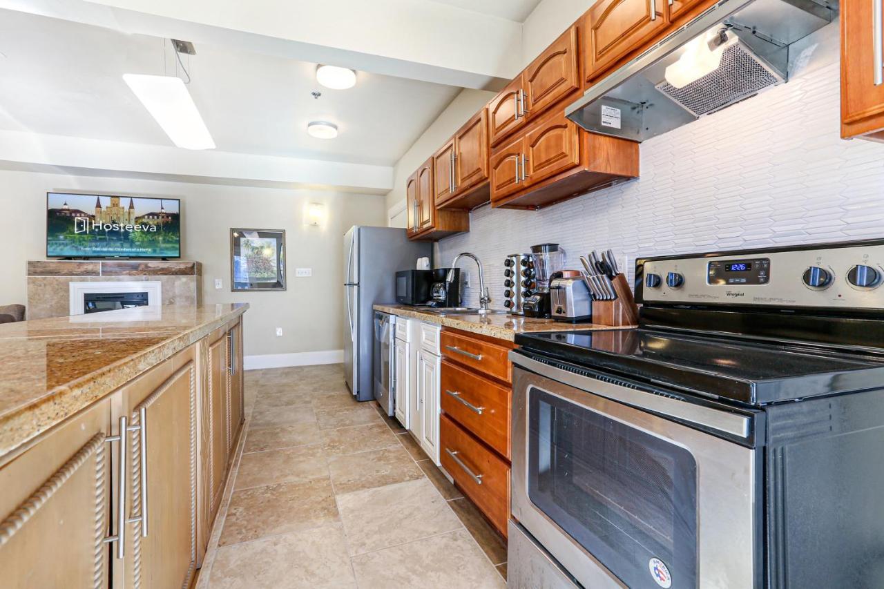 Apartment Fully-furnished 4br Near Fq