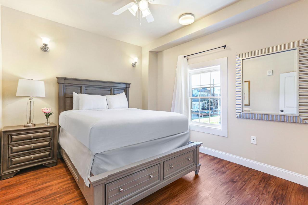 Apartment Fully-furnished 4br Near Fq