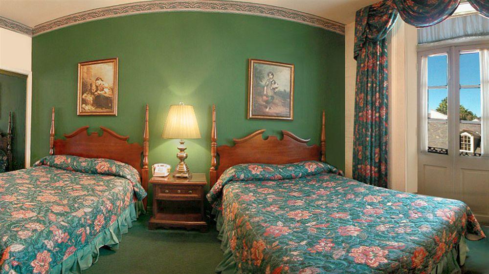 Inn Le Richelieu In The French Quarter