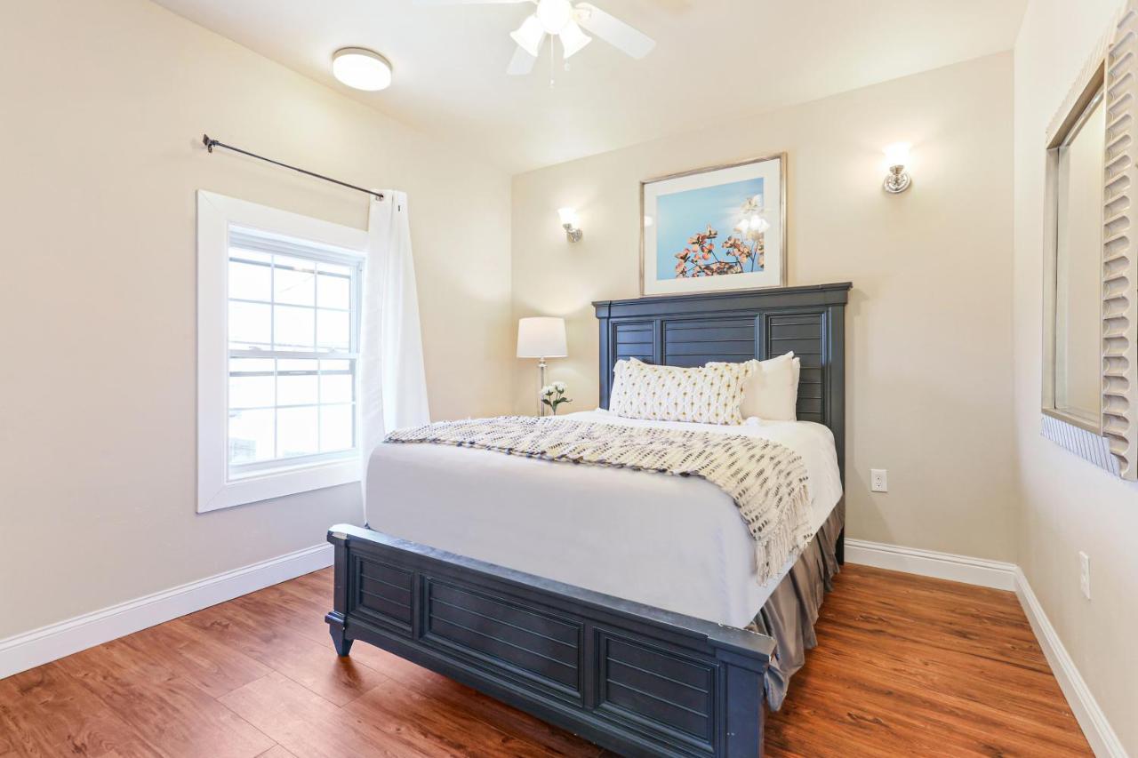 Fully-furnished 4br Near Fq * New Orleans