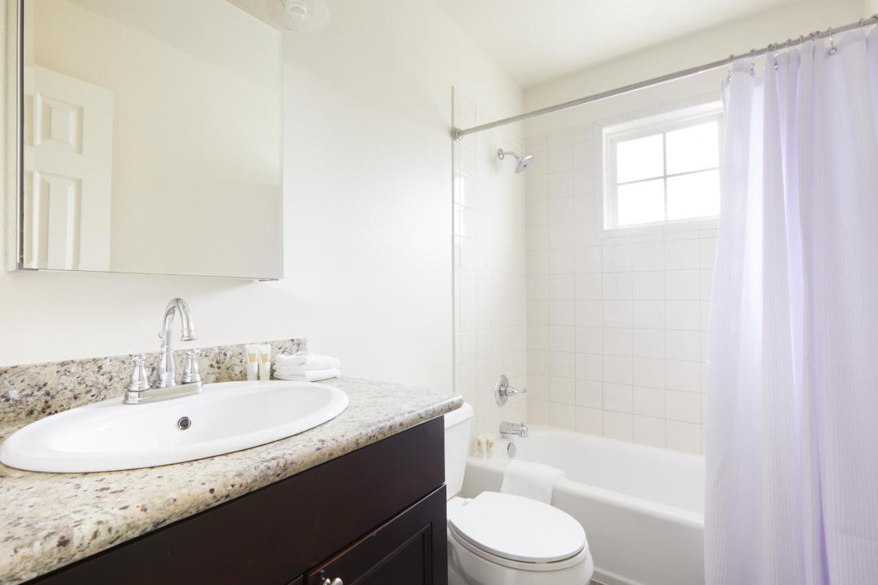 Sonder Treme Aparthotel 4*