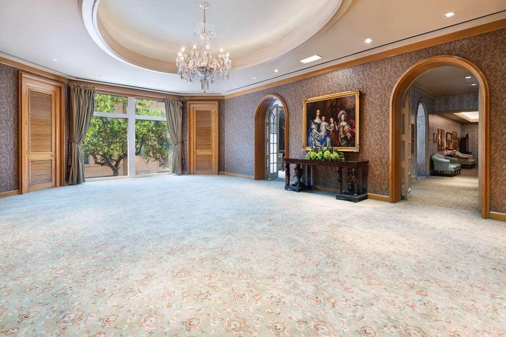The Windsor Court