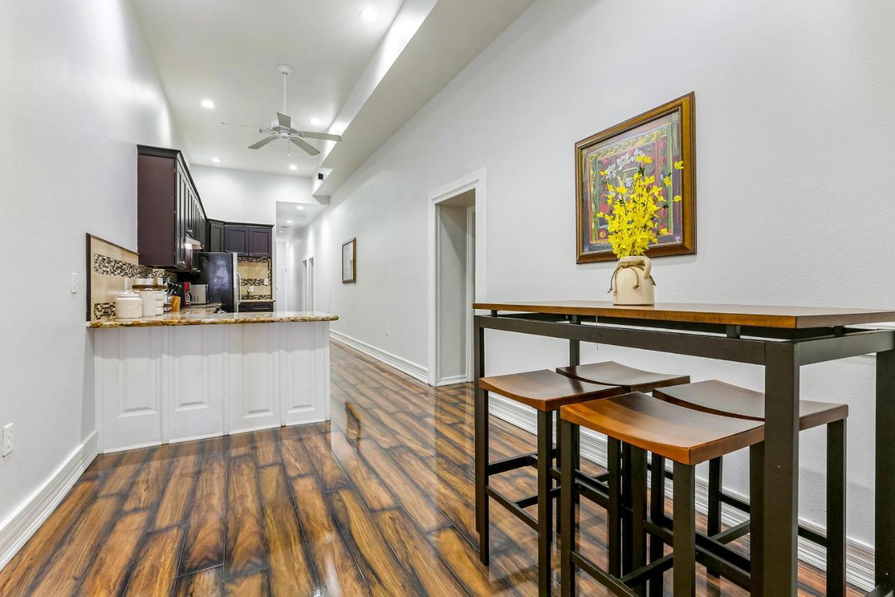 Spacious 3br In Downtown Apartment New Orleans