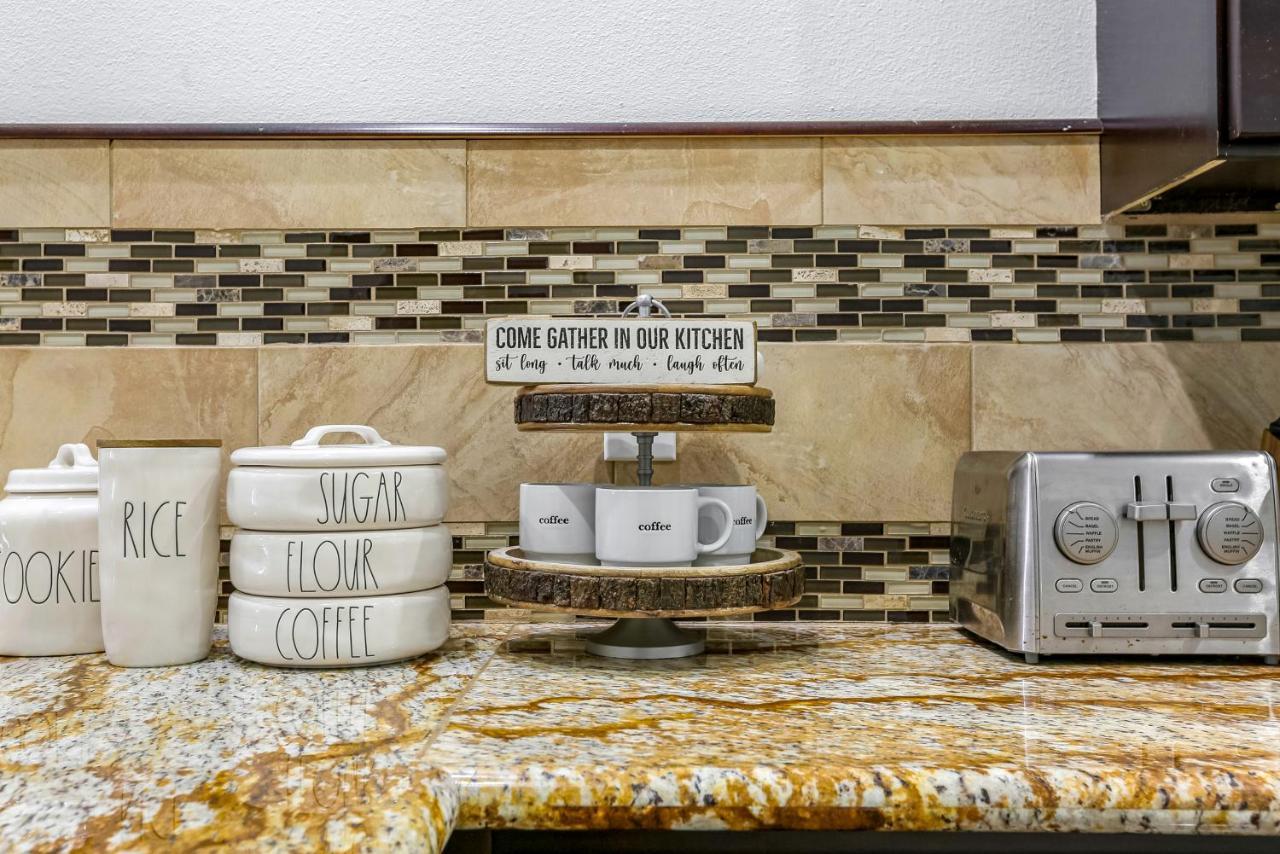 Apartment Spacious 3br In Downtown *