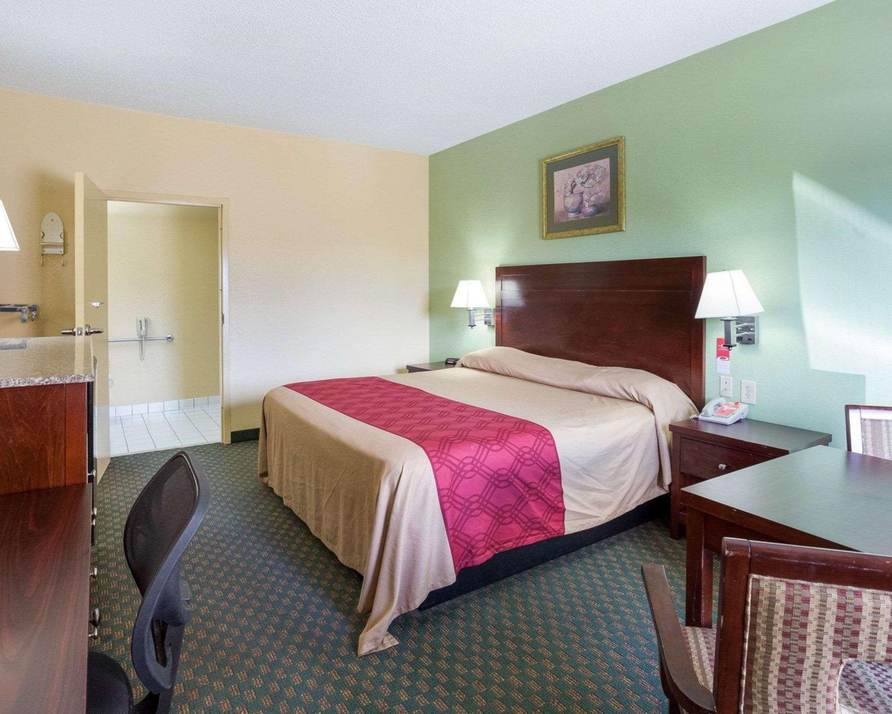 Hotel Rodeway & 2*