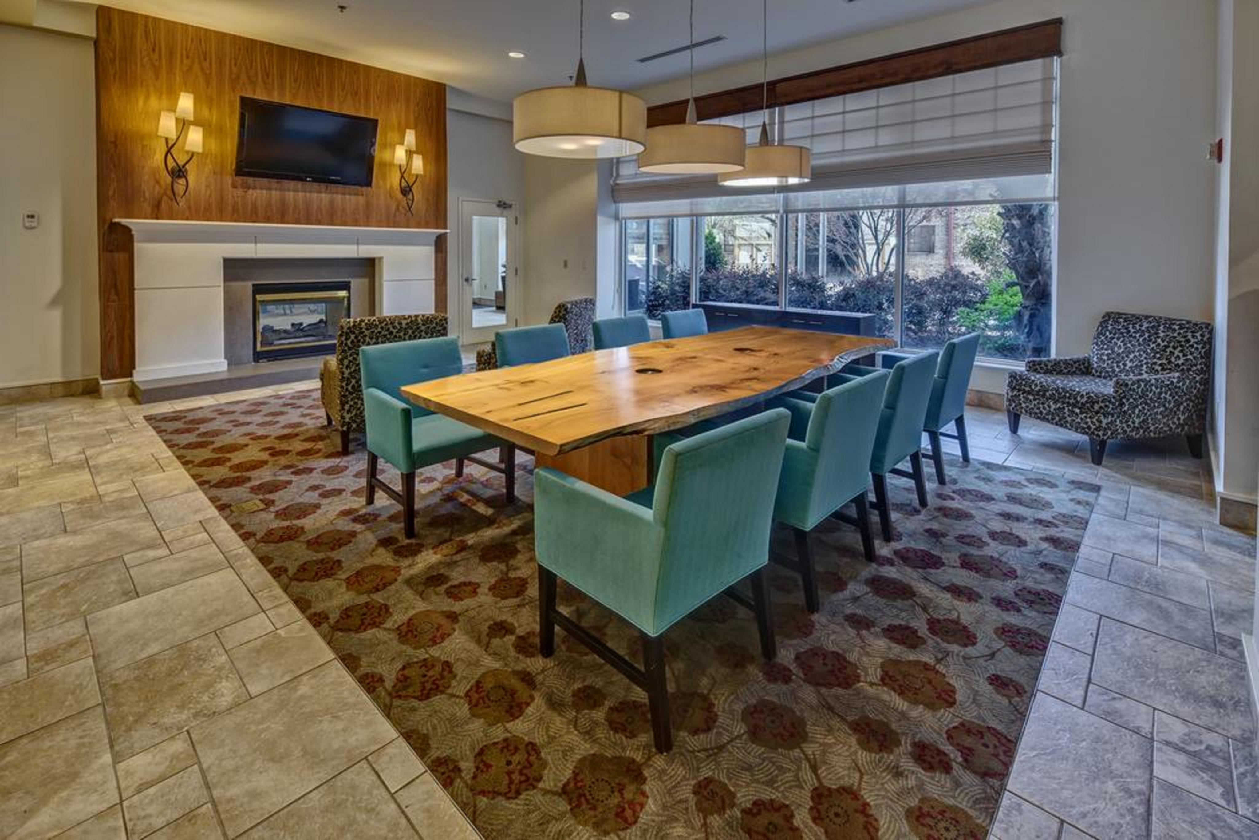Hilton Garden Convention Center 3*