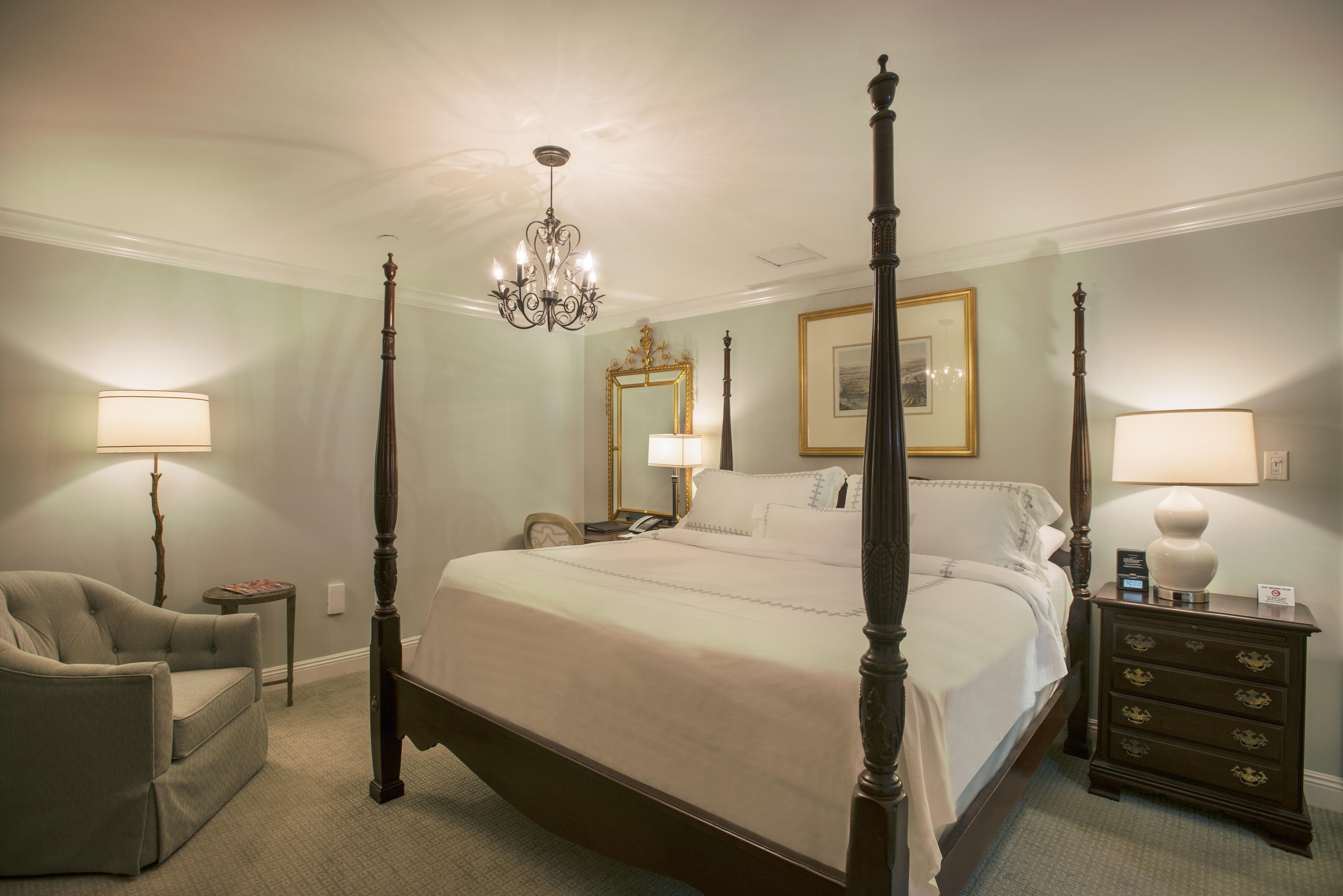 Bienville House Hotel