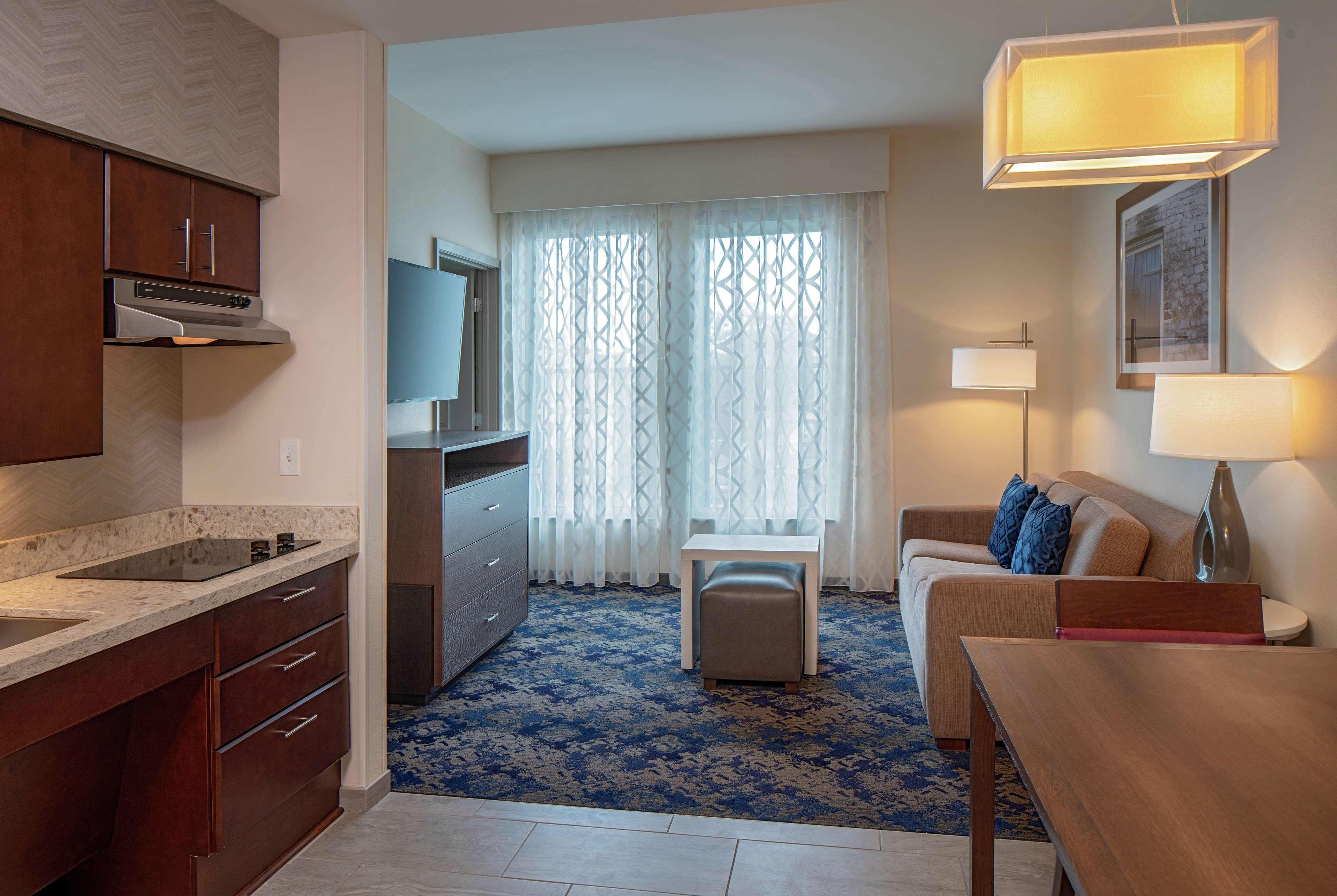 Hotel Homewood By Hilton French Quarter 3*