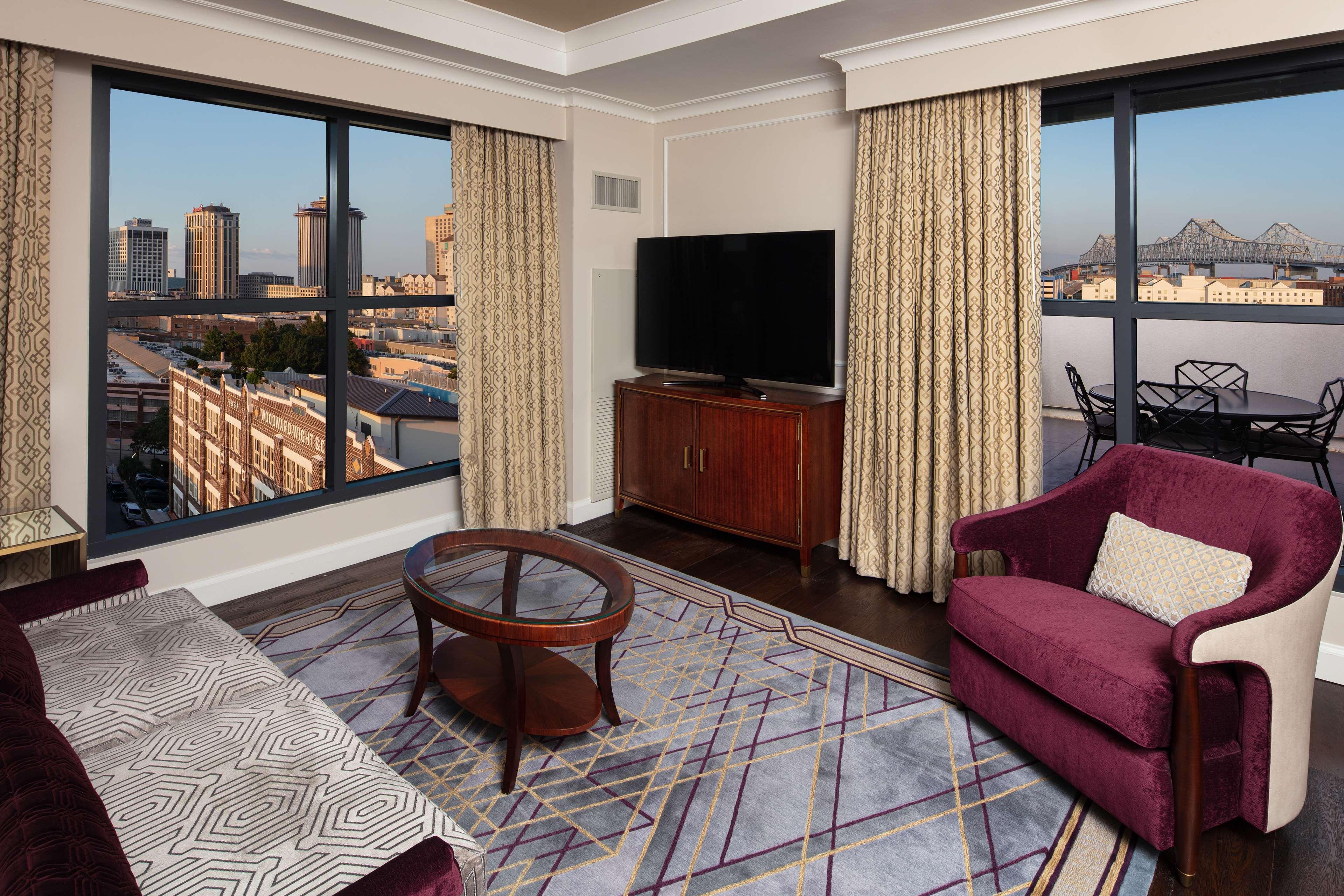 Hotel The Higgins New Orleans, Curio Collection By Hilton 4*
