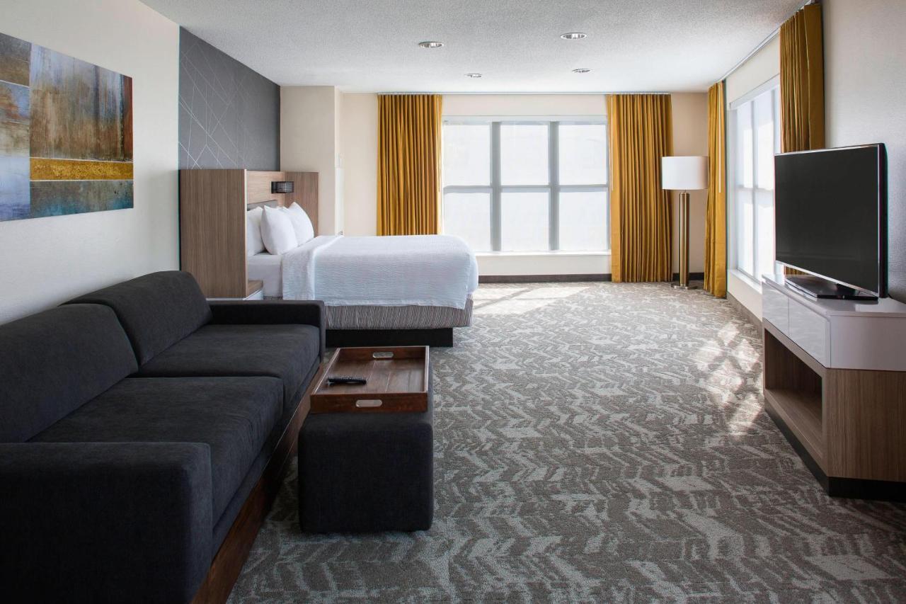 Springhill By Marriott Warehouse Arts District Hotel