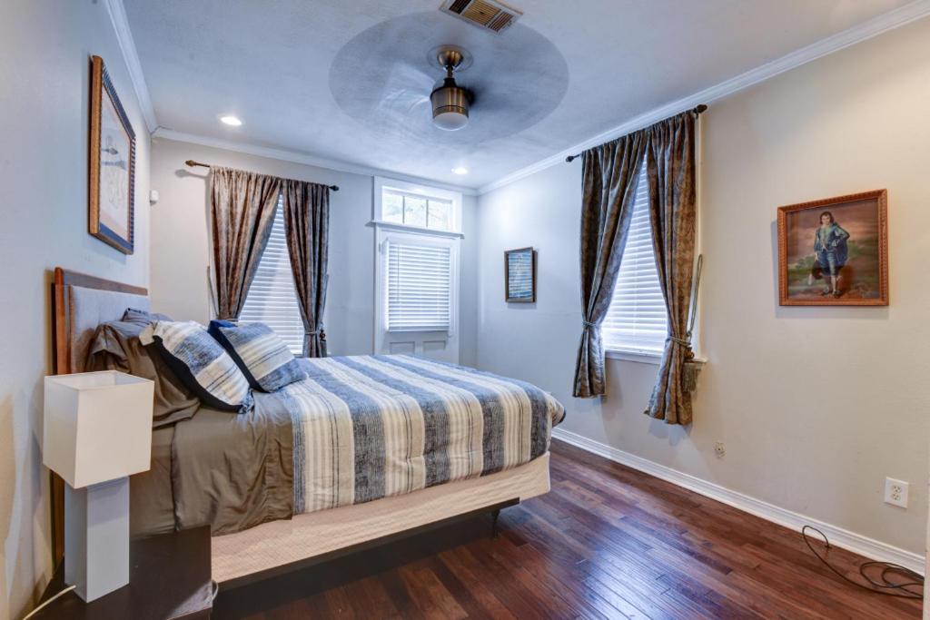 Step Into The French Quarter Apartment *