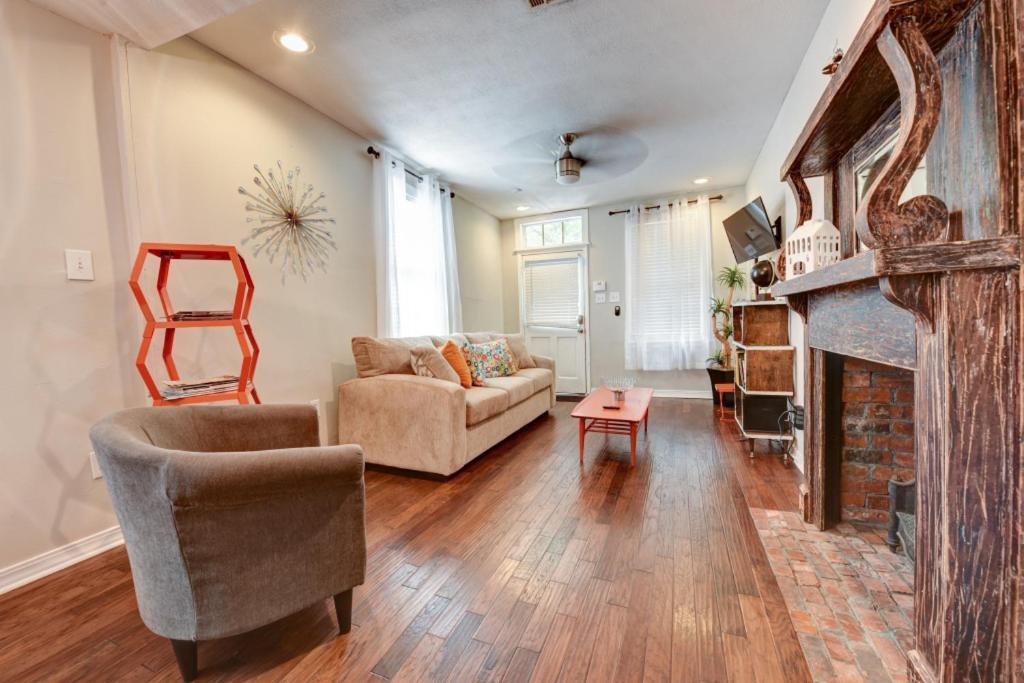 Step Into The French Quarter Apartment *