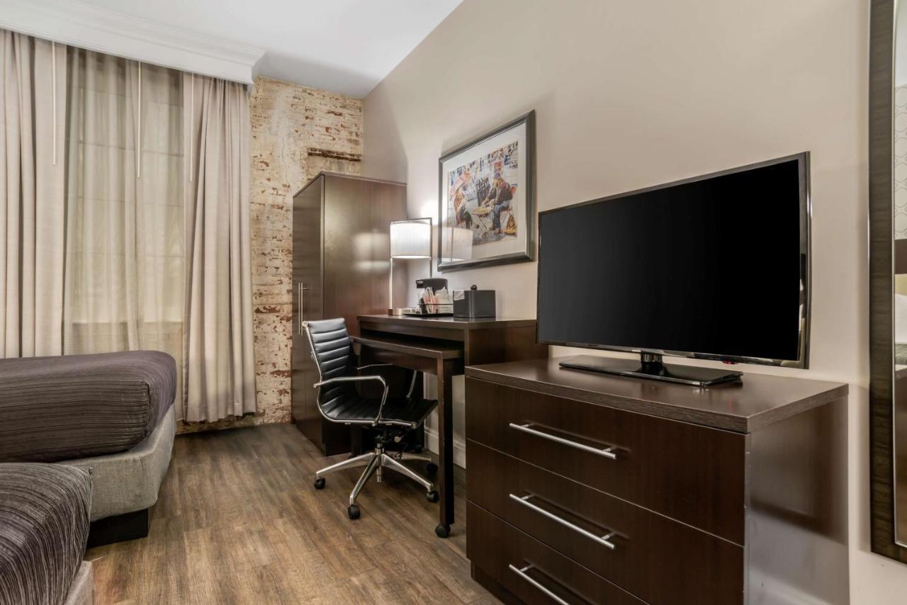 Western St. Christopher 3*