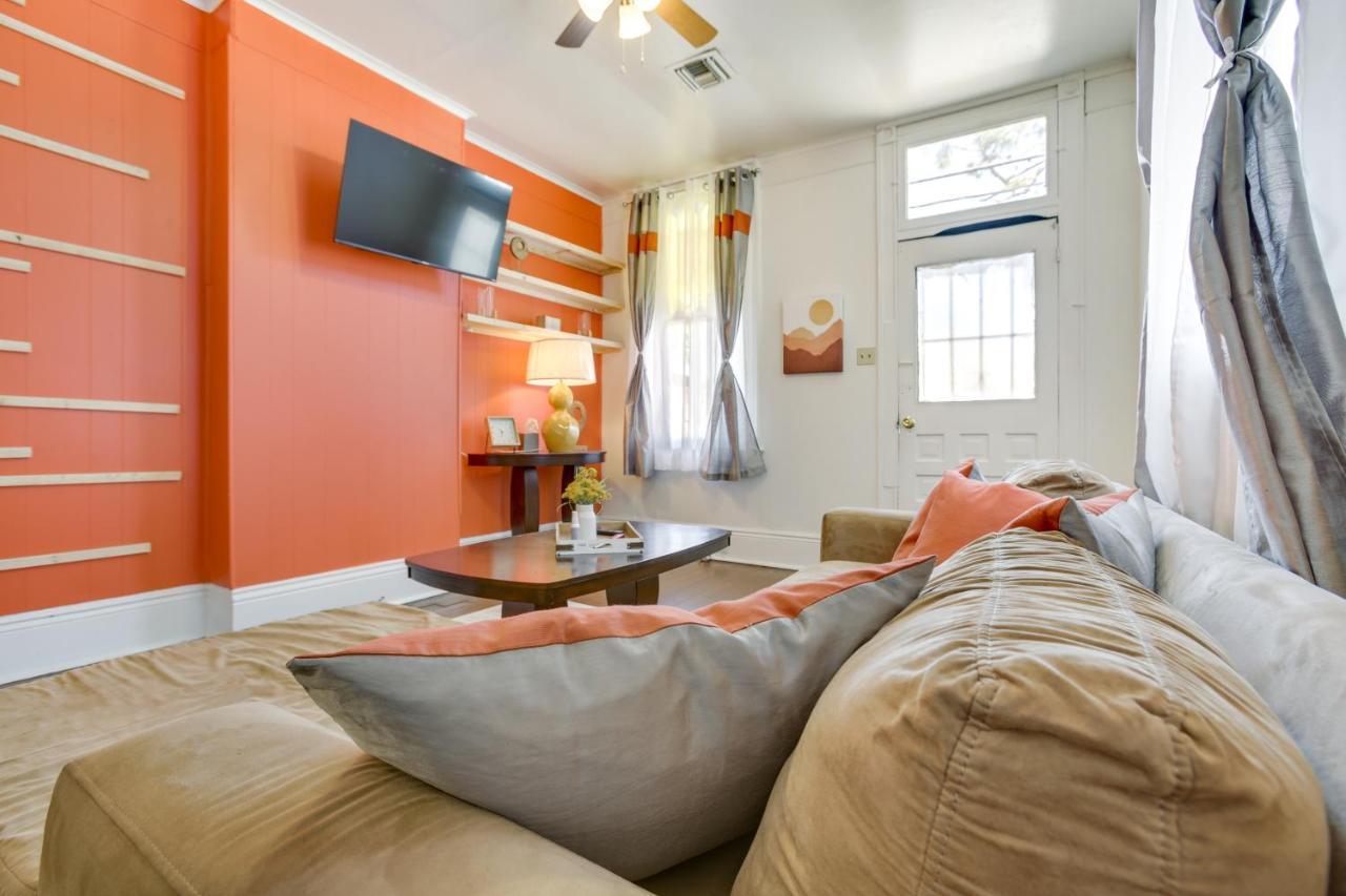 Near Fair Grounds And Park! Holiday home *