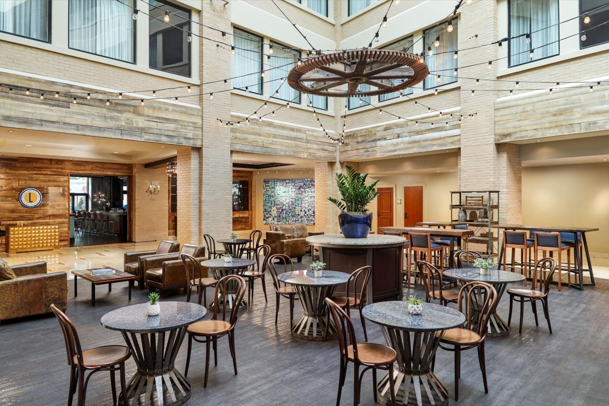 Renaissance Arts Warehouse District