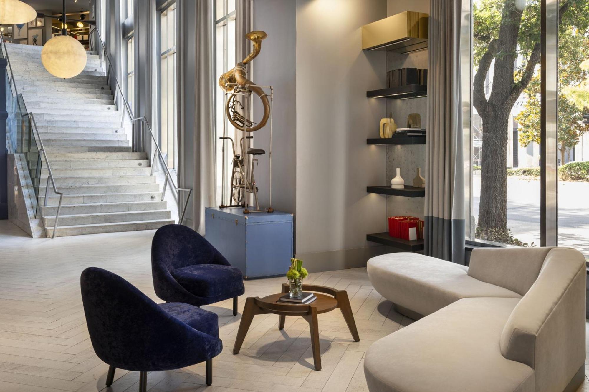 Le Meridien Hotel 4*