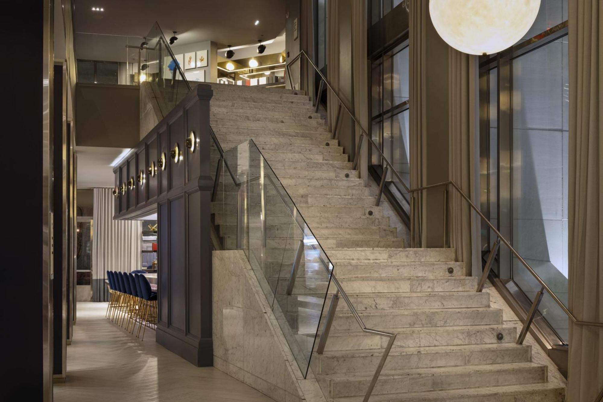 Le Meridien Hotel