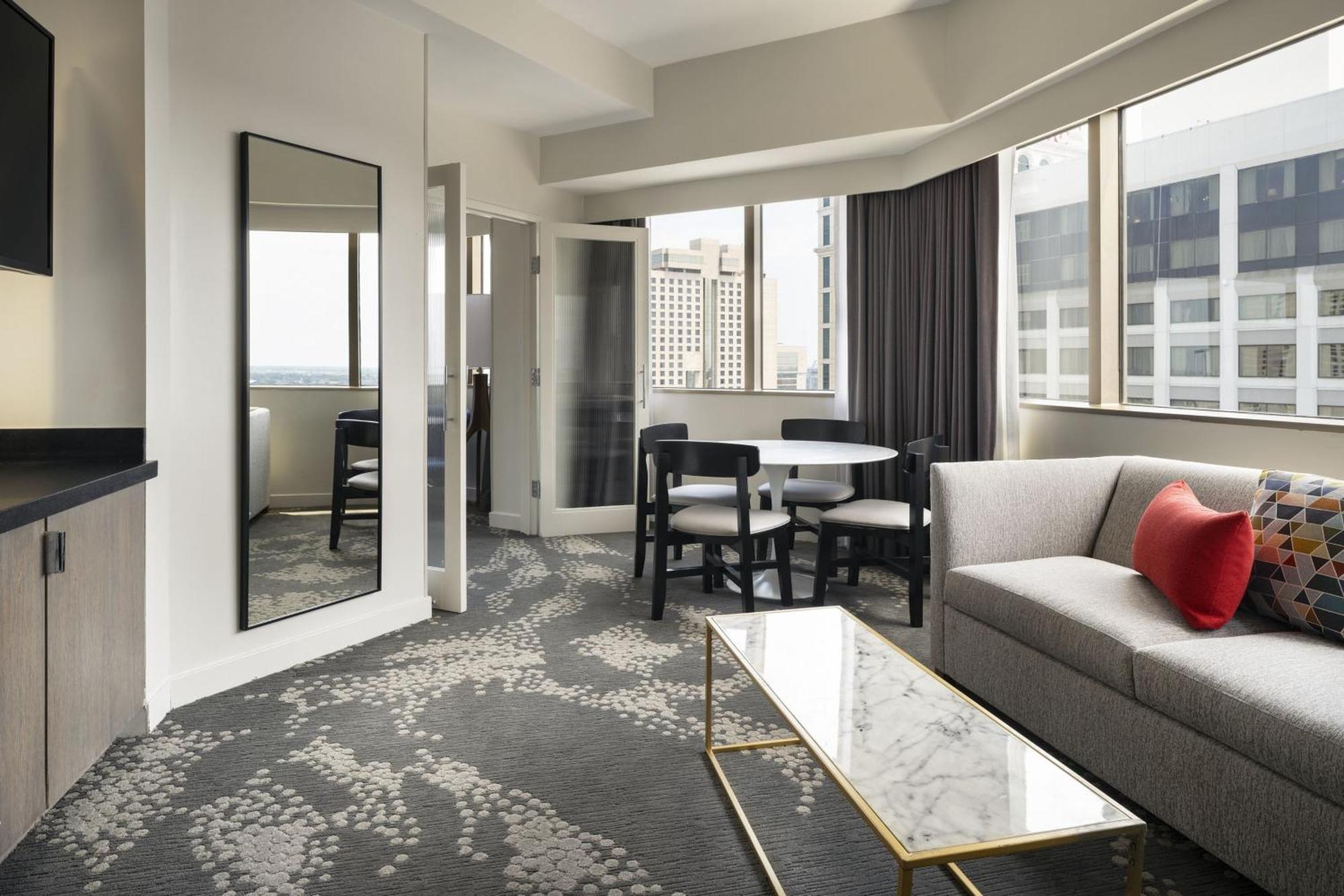 Le Meridien 4*