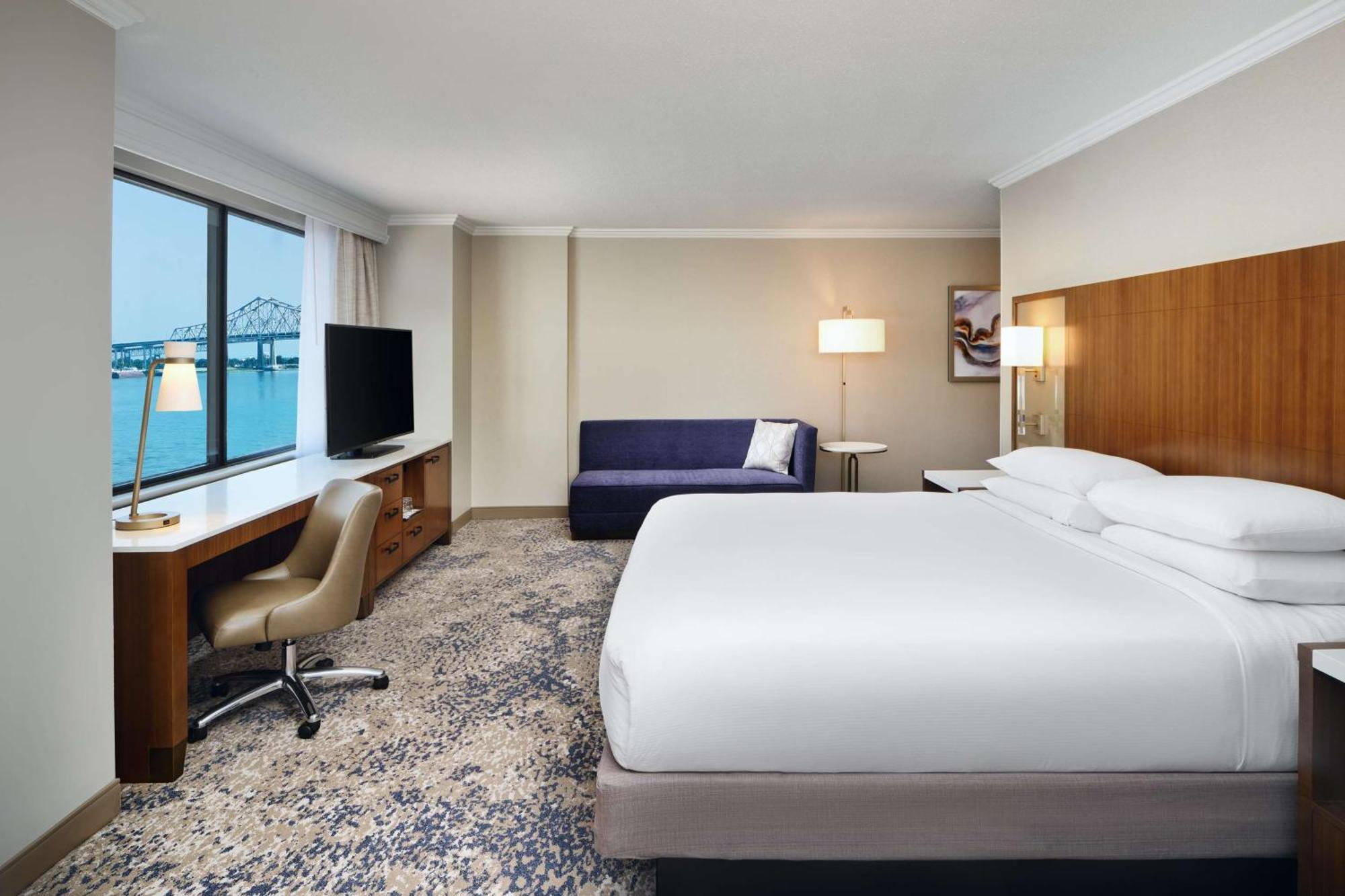 Hilton Riverside Hotel