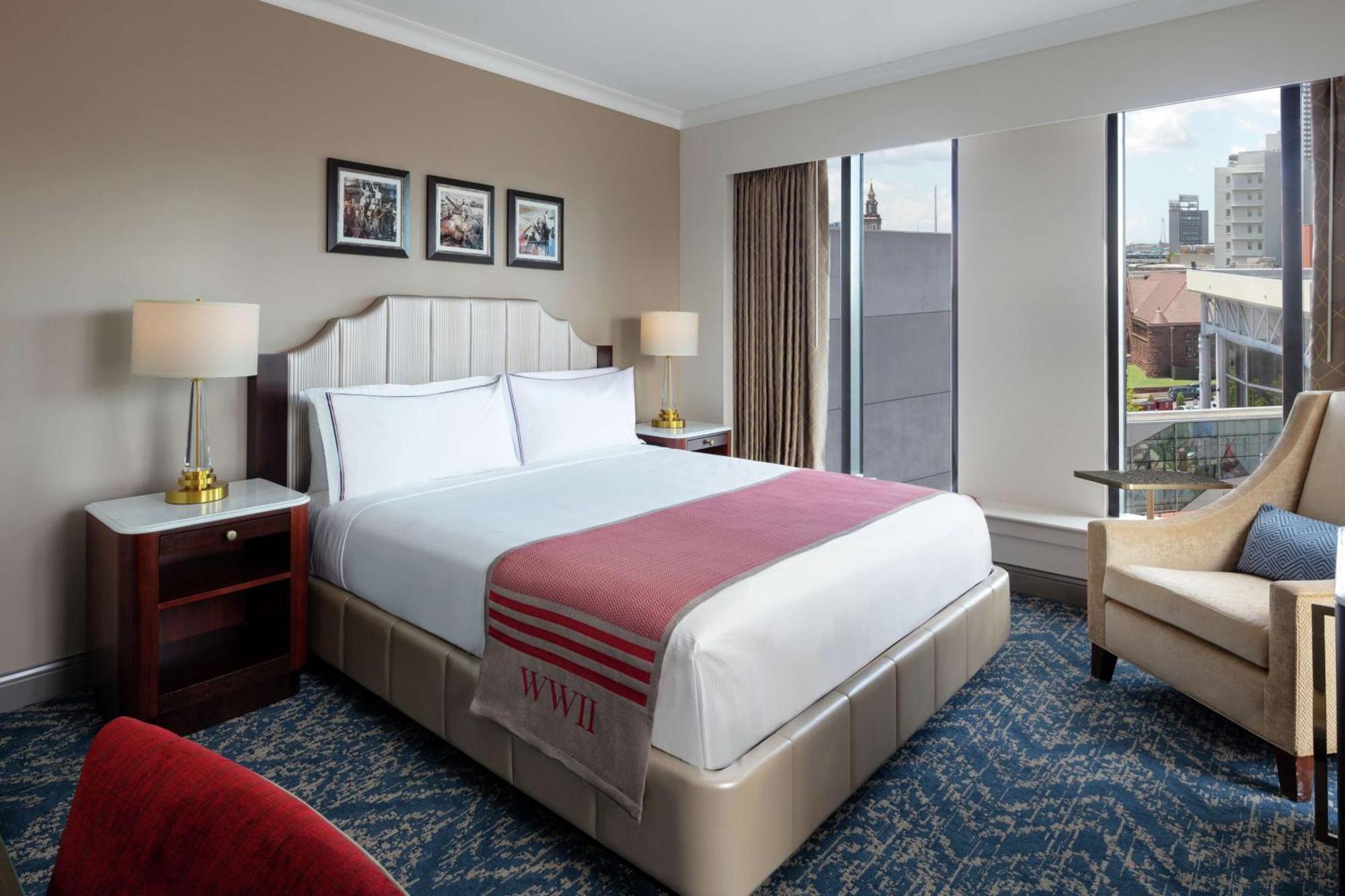 The Higgins New Orleans, Curio Collection By Hilton Hotel New Orleans