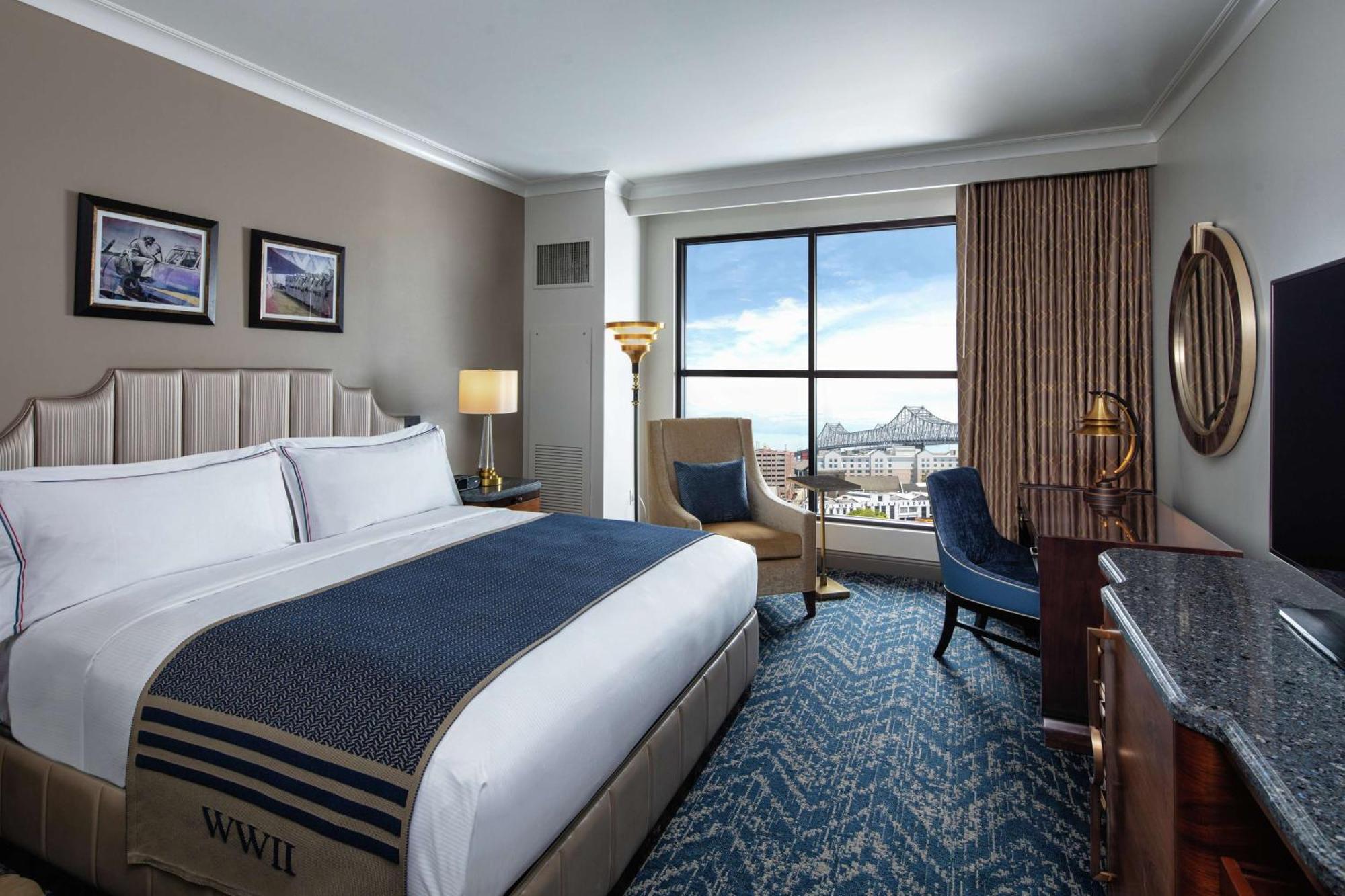 Hotel The Higgins New Orleans, Curio Collection By Hilton