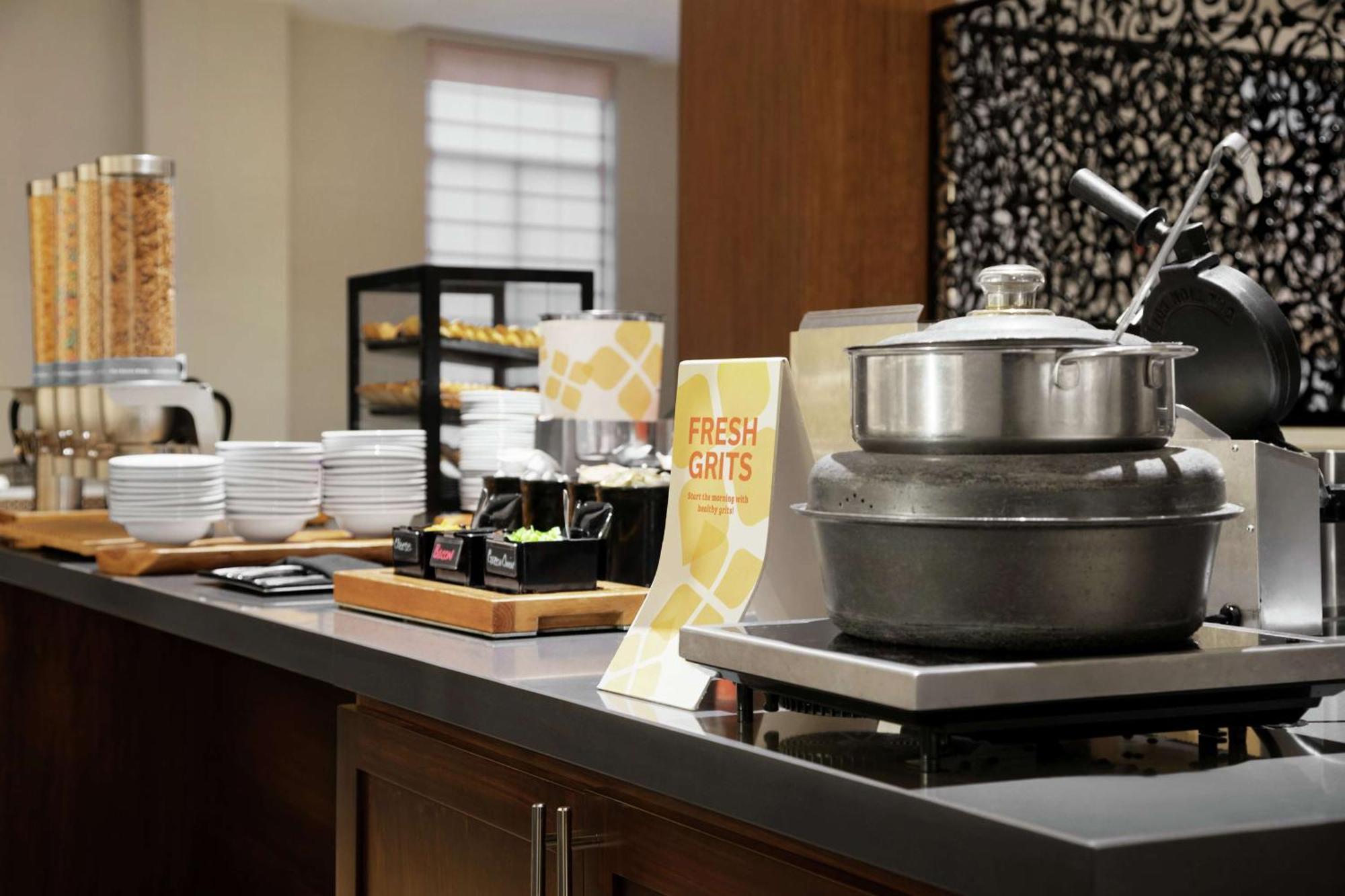 Hotel Hilton Garden Convention Center 3*