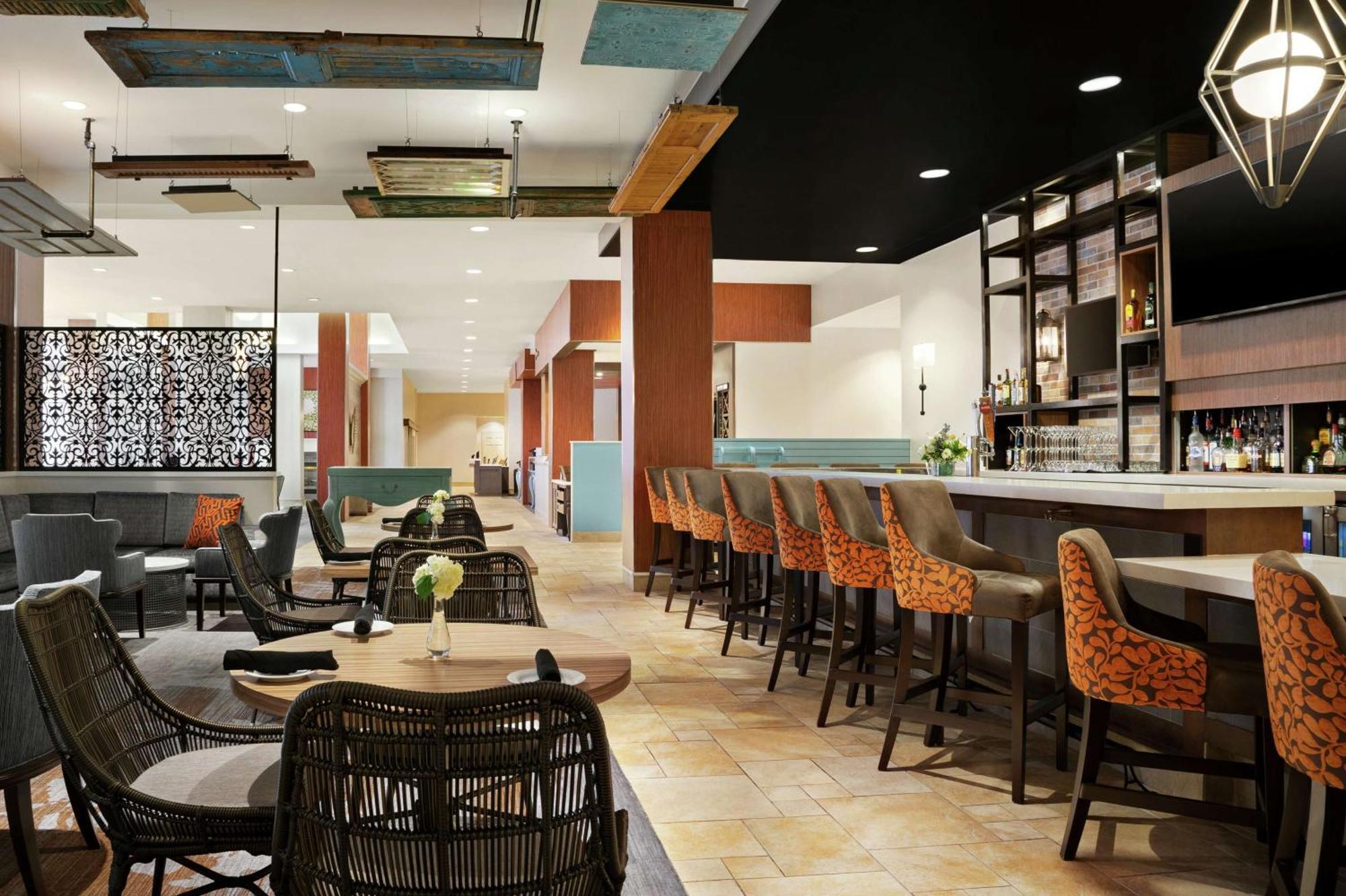 Hilton Garden Convention Center 3*