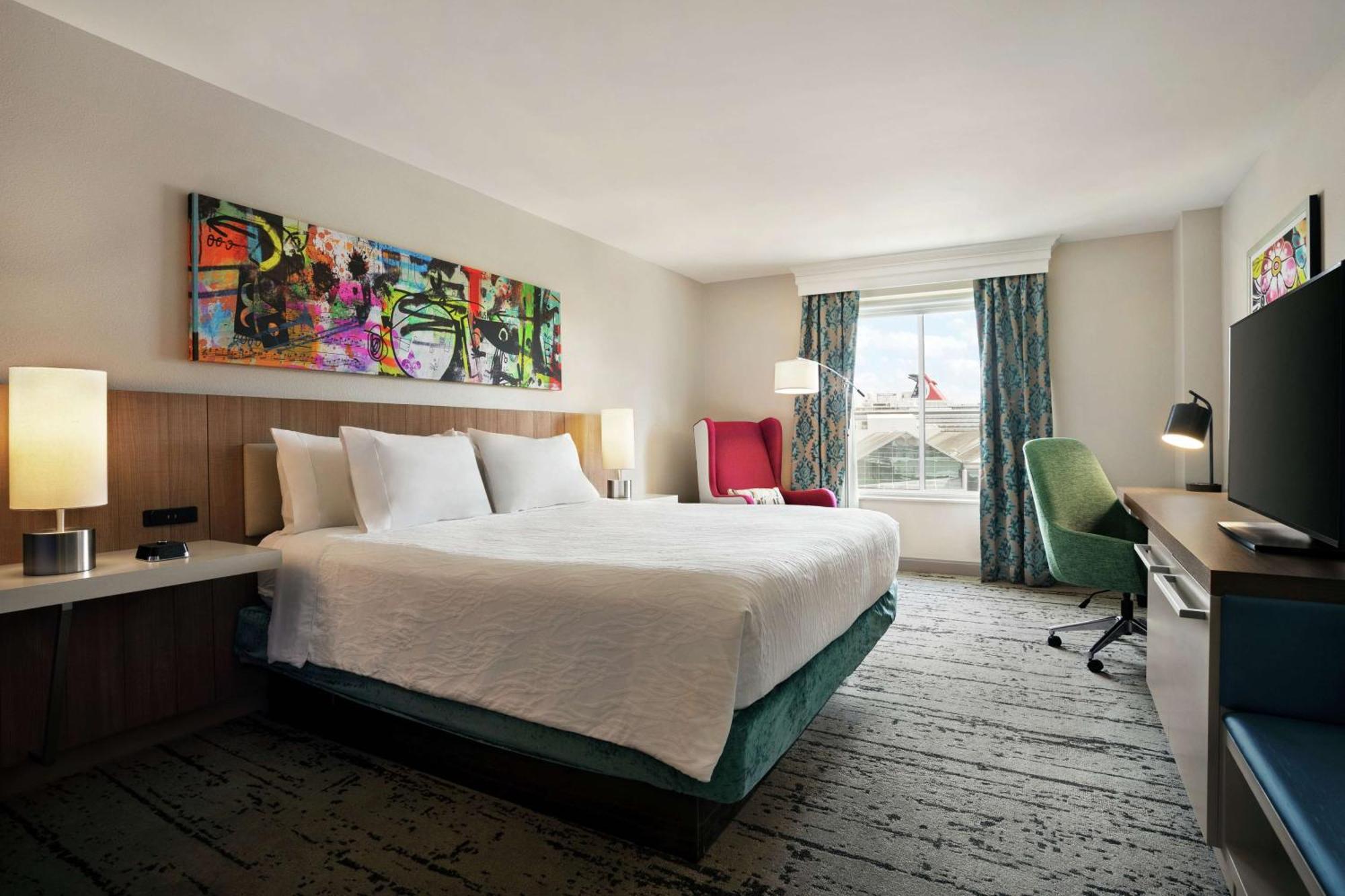 Hilton Garden Convention Center Hotel 3*