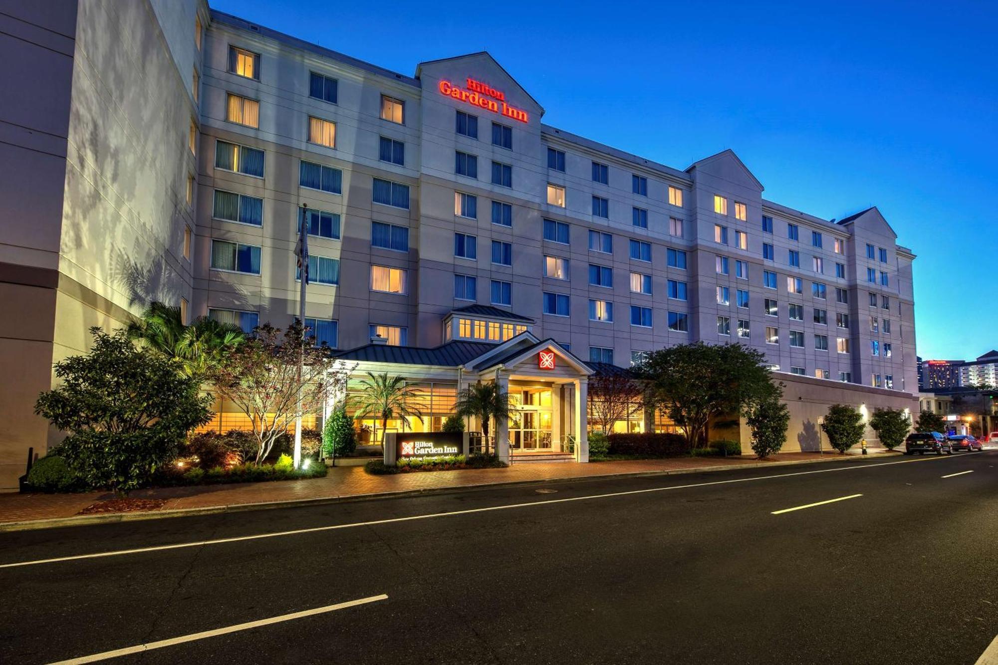 Hilton Garden Convention Center 3*