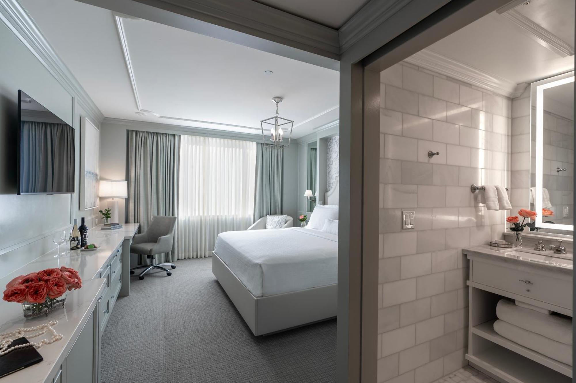 Monteleone Hotel 4*