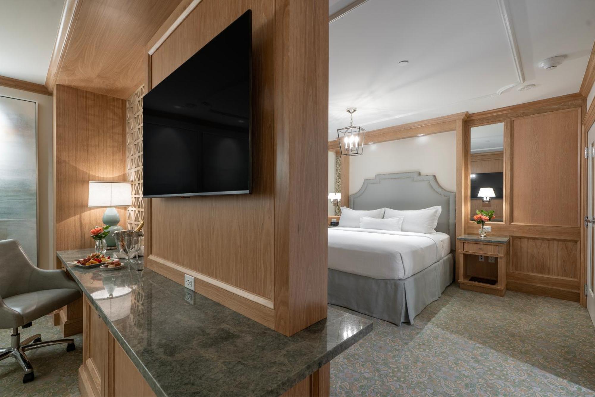 Monteleone Hotel New Orleans