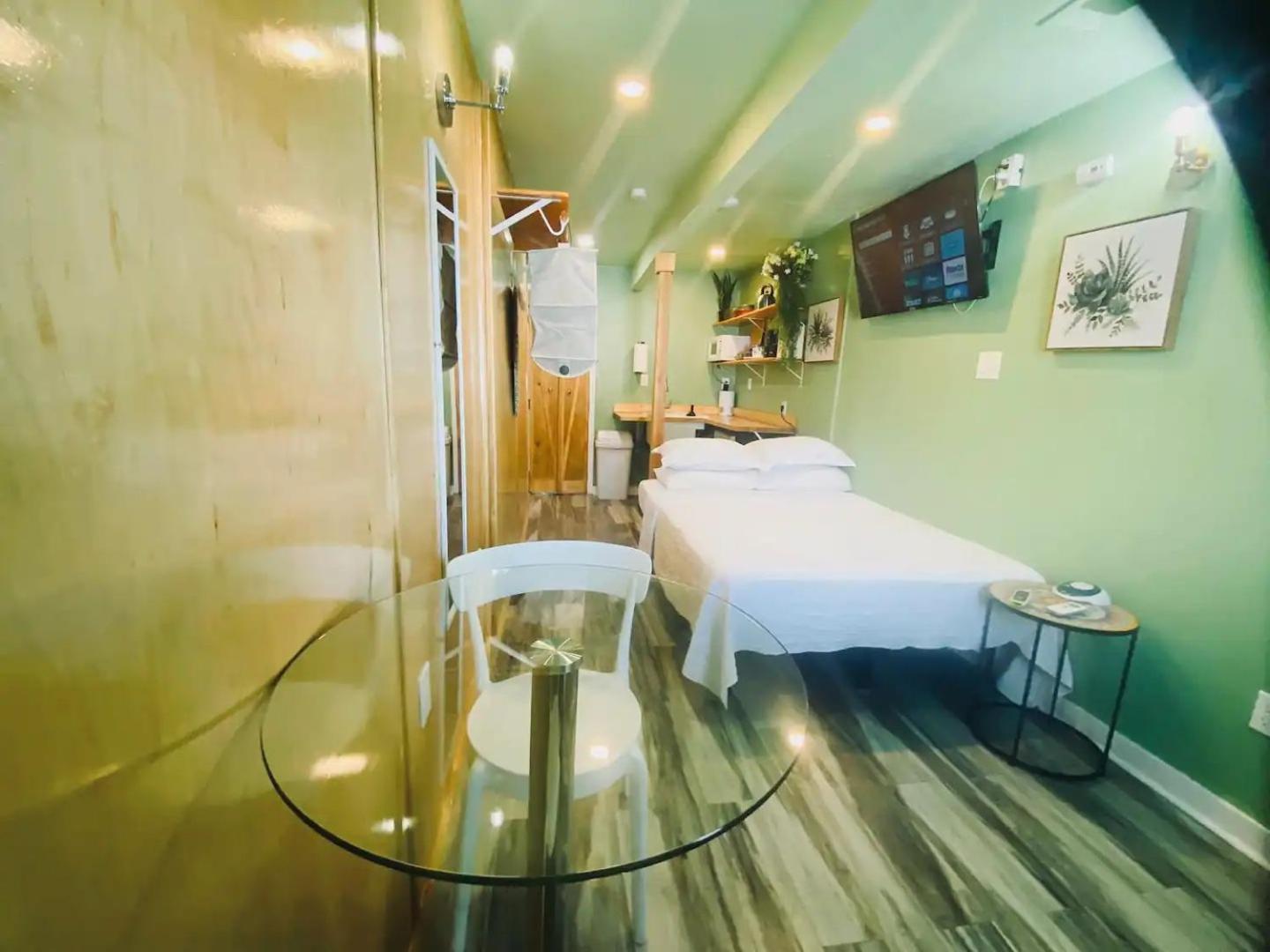 Weebiii Apartment