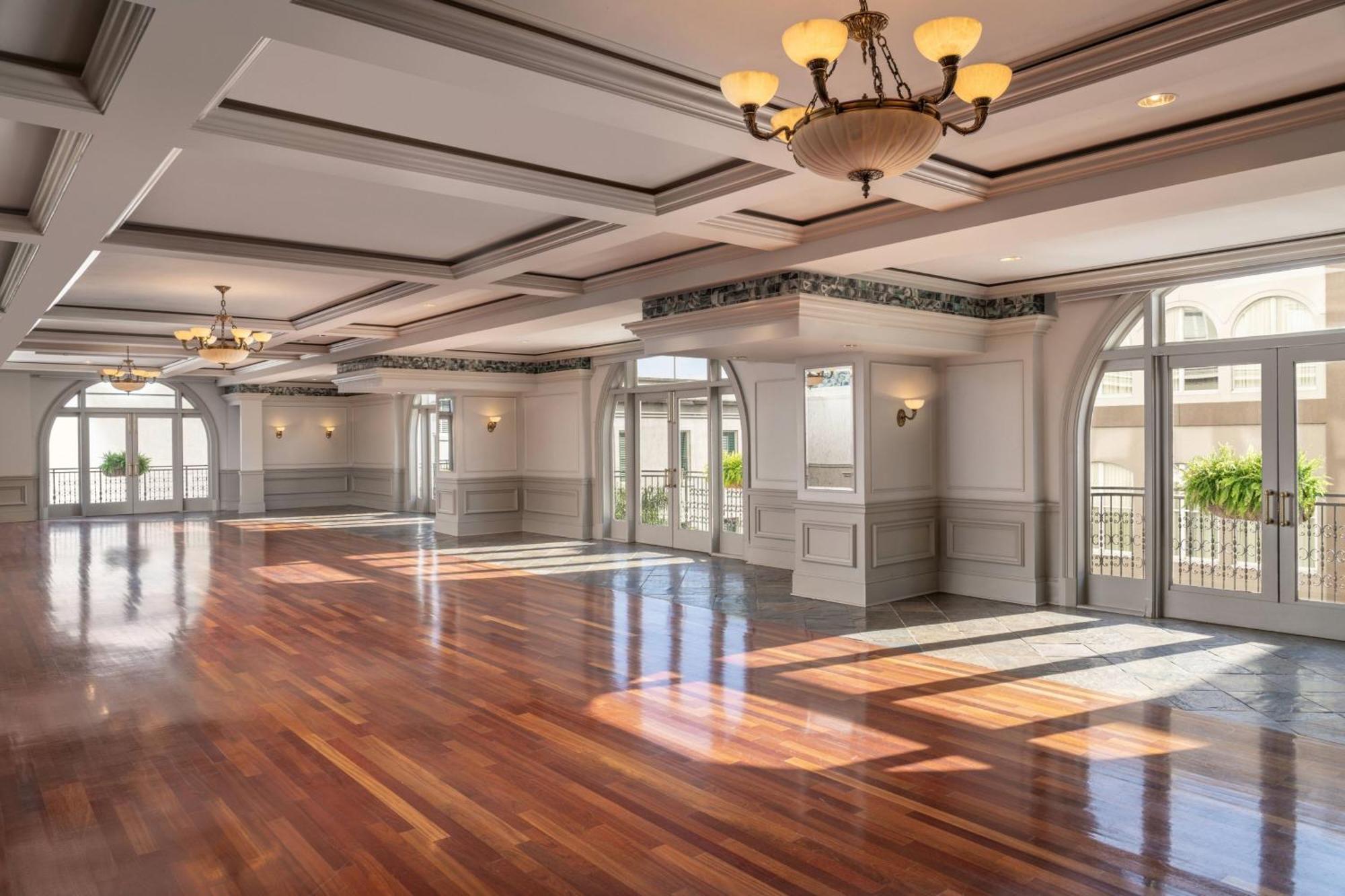The Ritz-carlton, Hotel