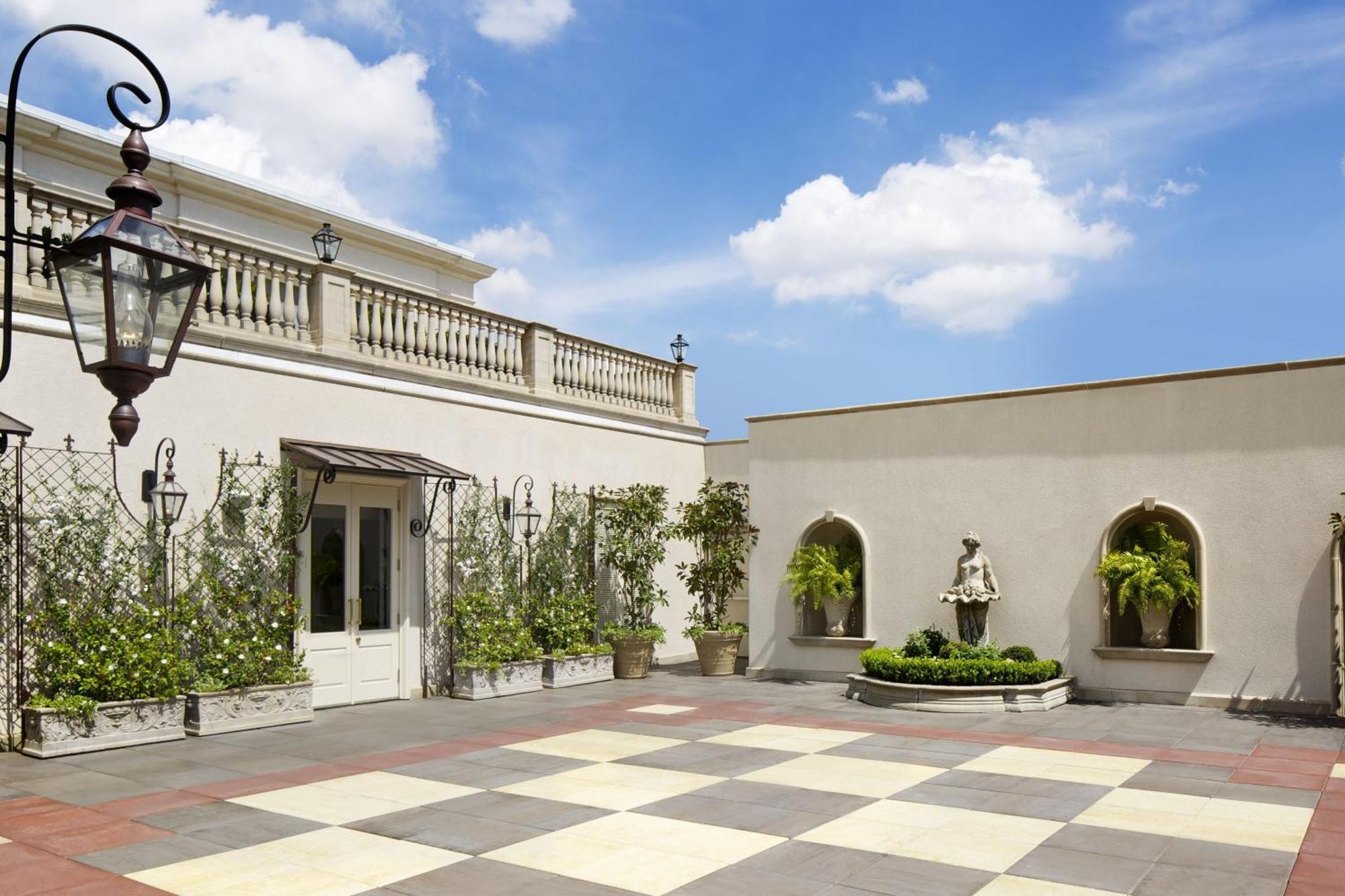 Hotel The Ritz-carlton, 5*