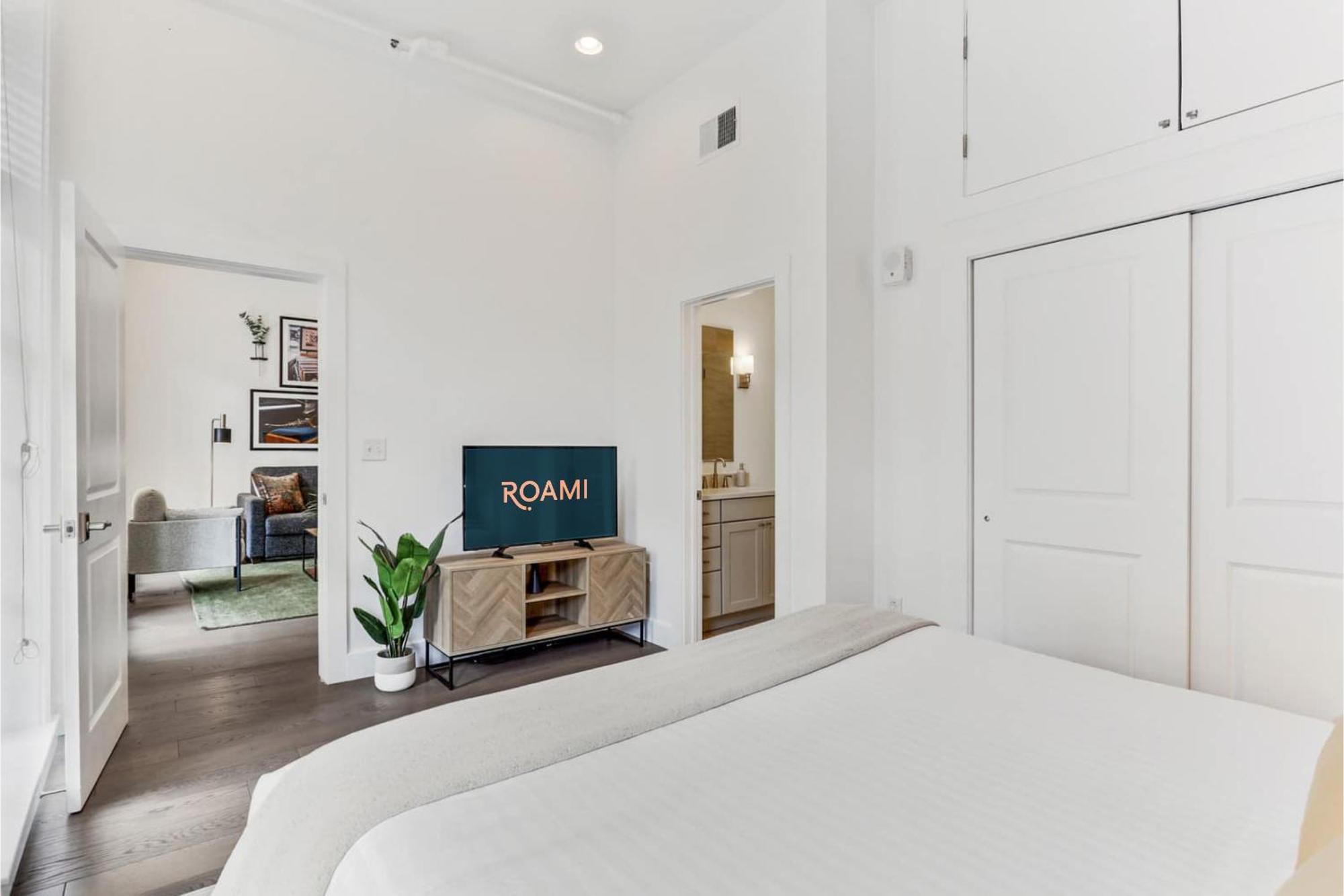 Roami At Bourbon Place Aparthotel 4*