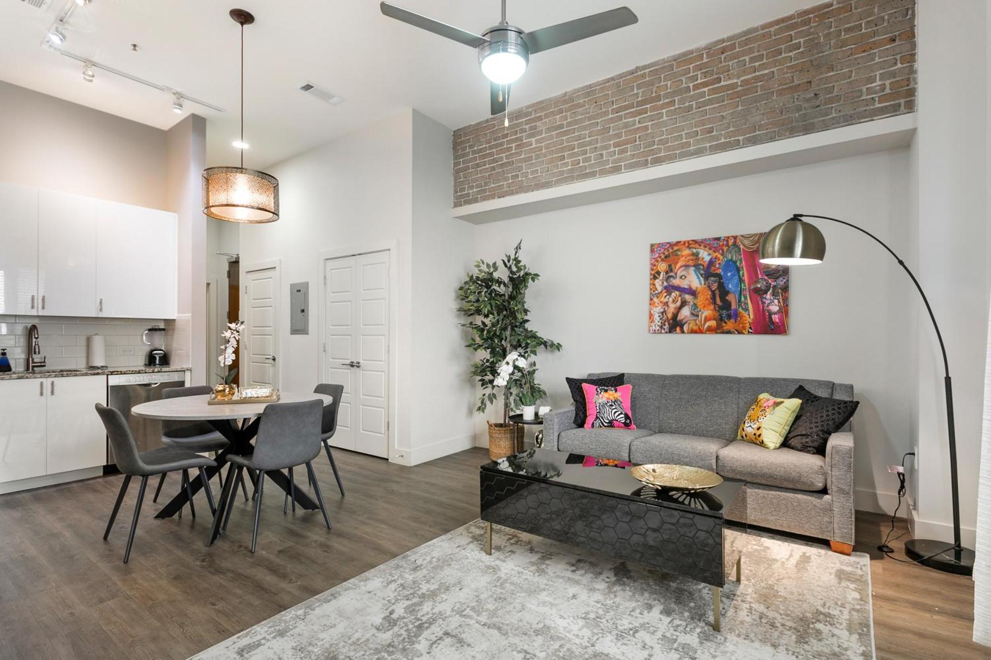 Apartment Urban Living In The Heart Of New Orleans