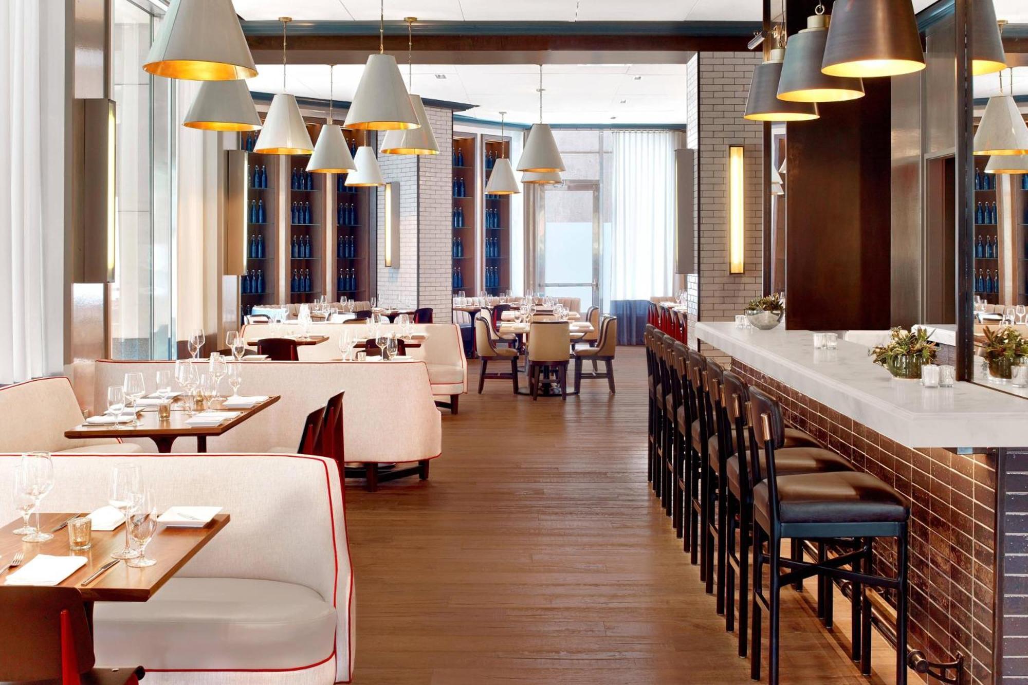 Le Meridien Hotel 4*