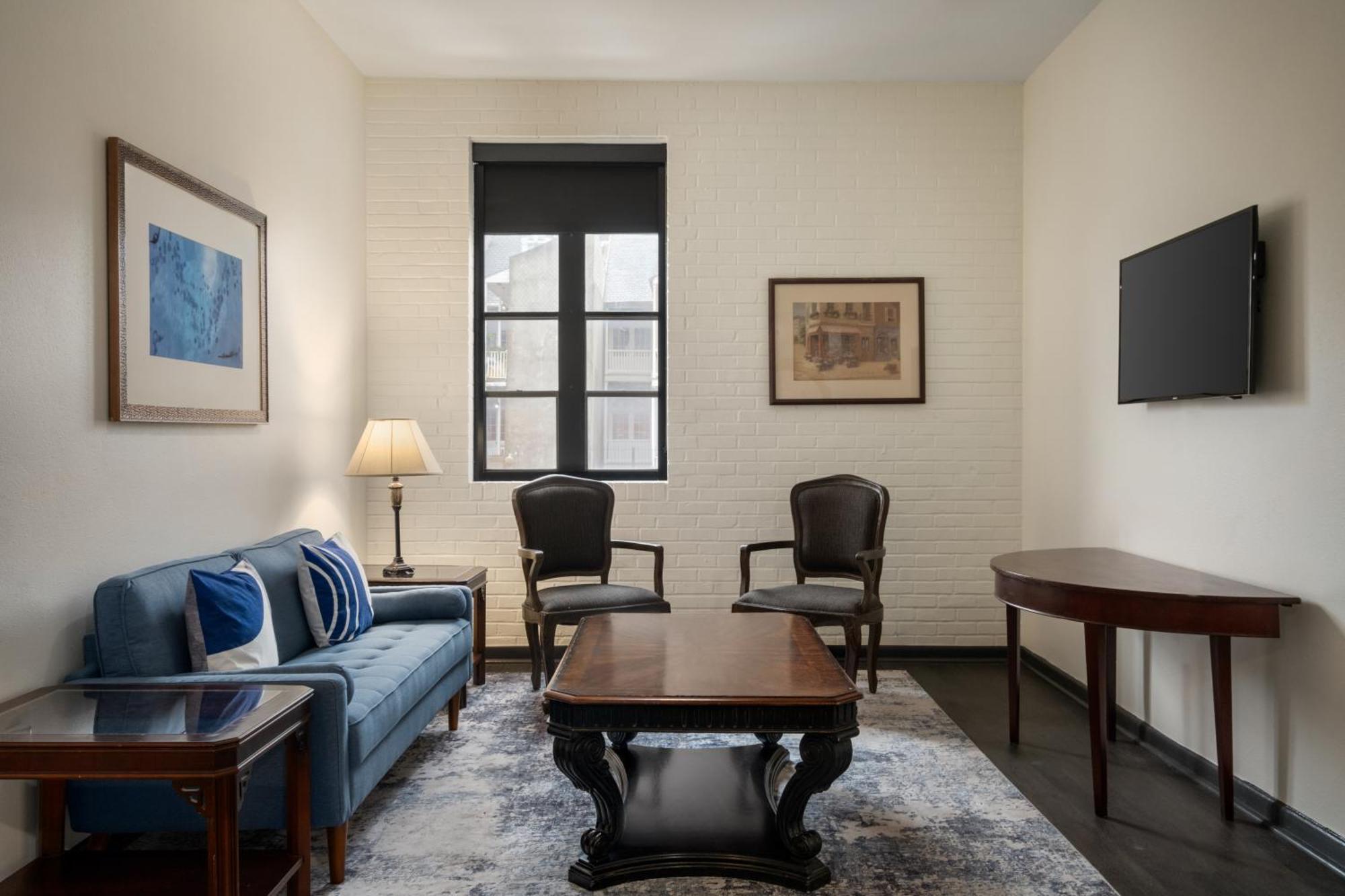 Inn Le Richelieu In The French Quarter New Orleans