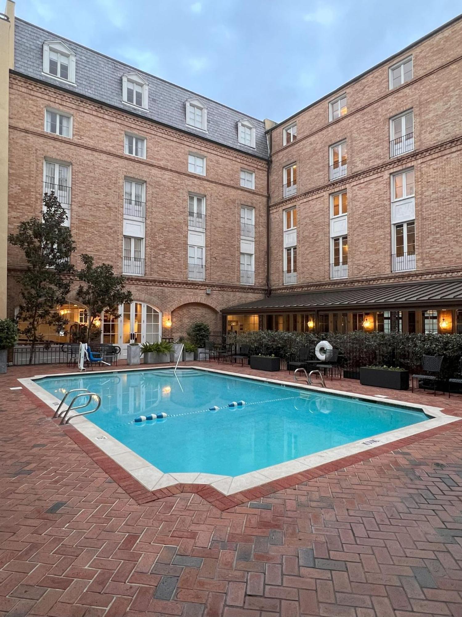 Holiday French Quarter-chateau Lemoyne By Ihg Hotel New Orleans