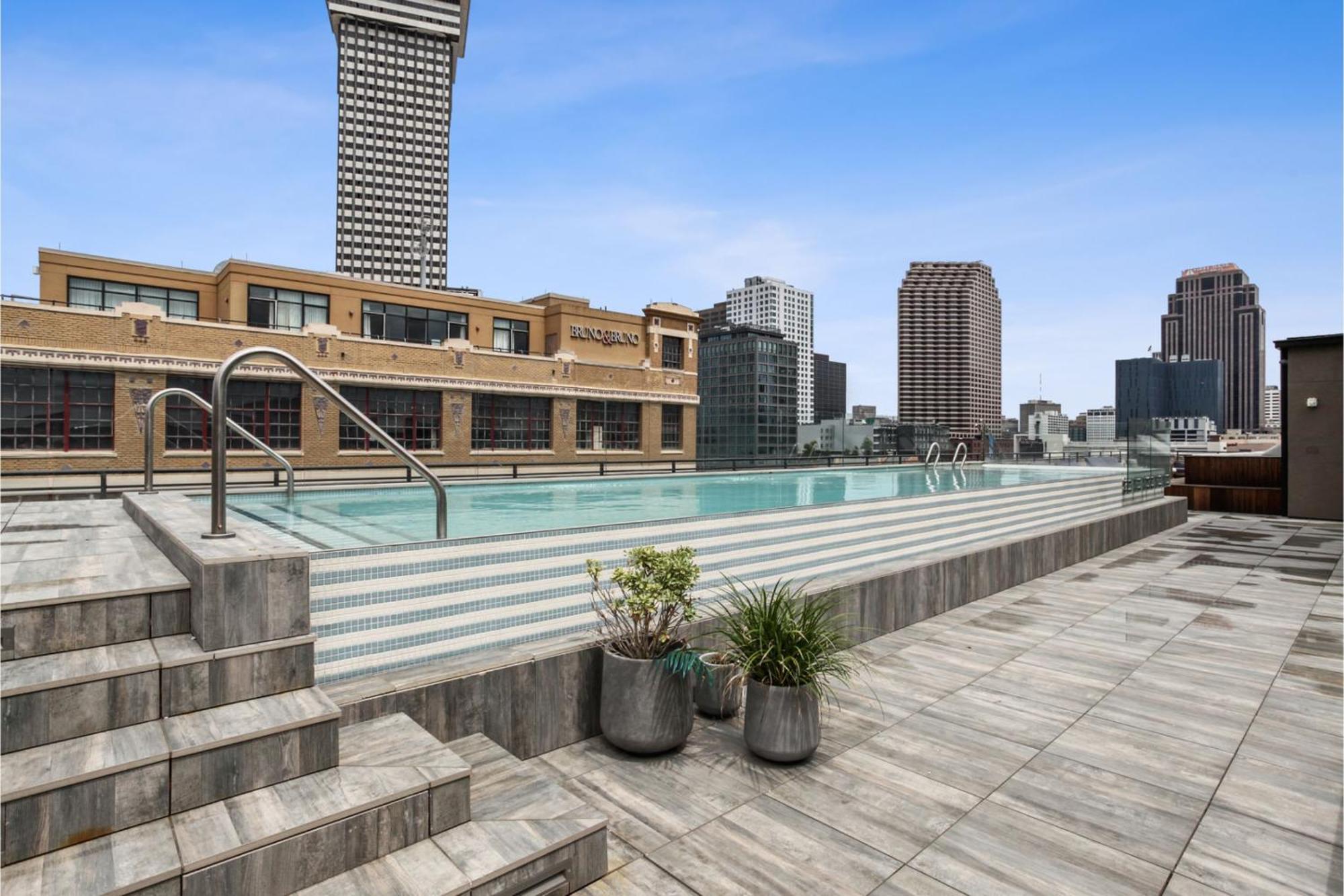 Spacious 2br Downtown Walk To Superdome French Quarter * New Orleans