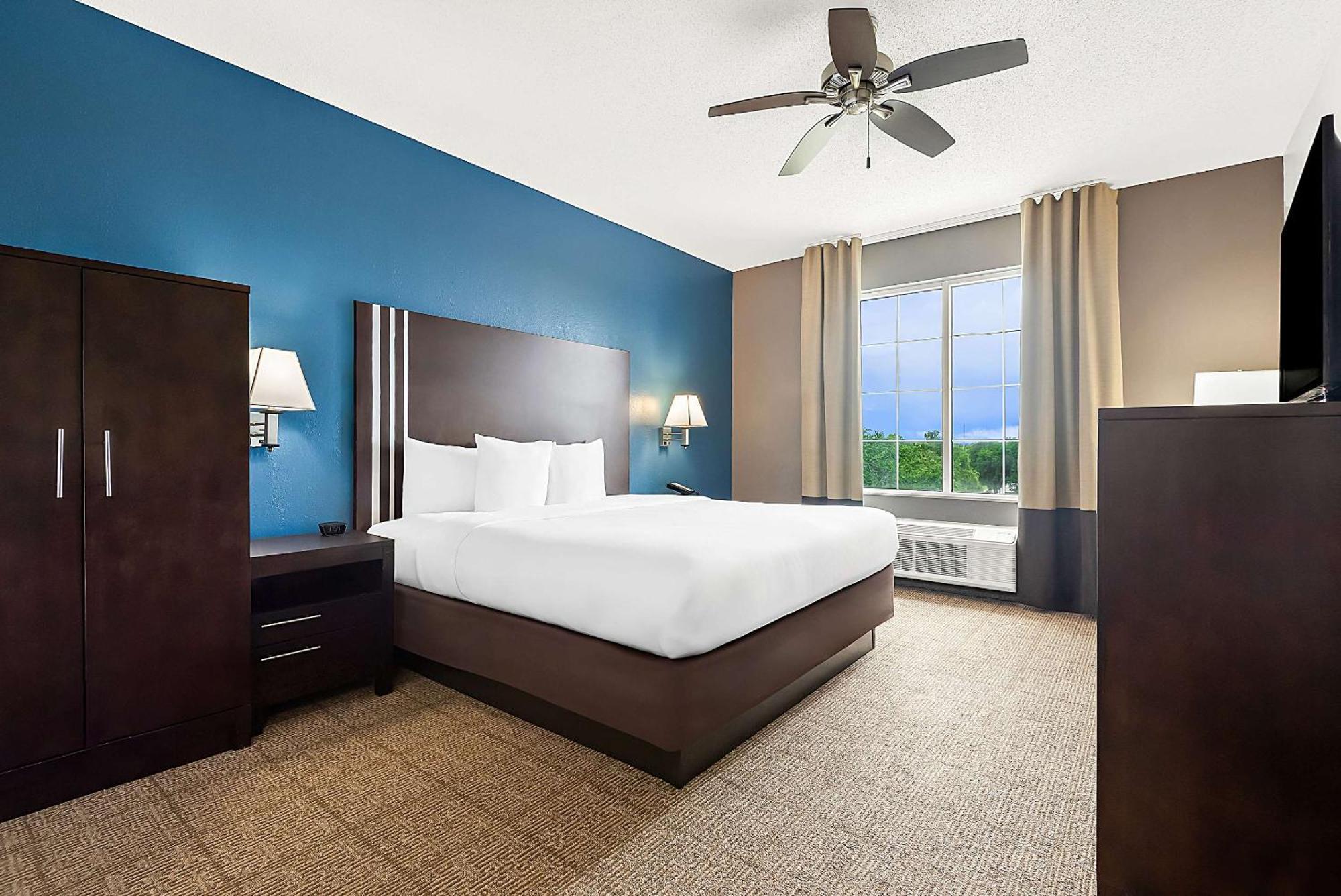 Hotel Comfort East New Orleans