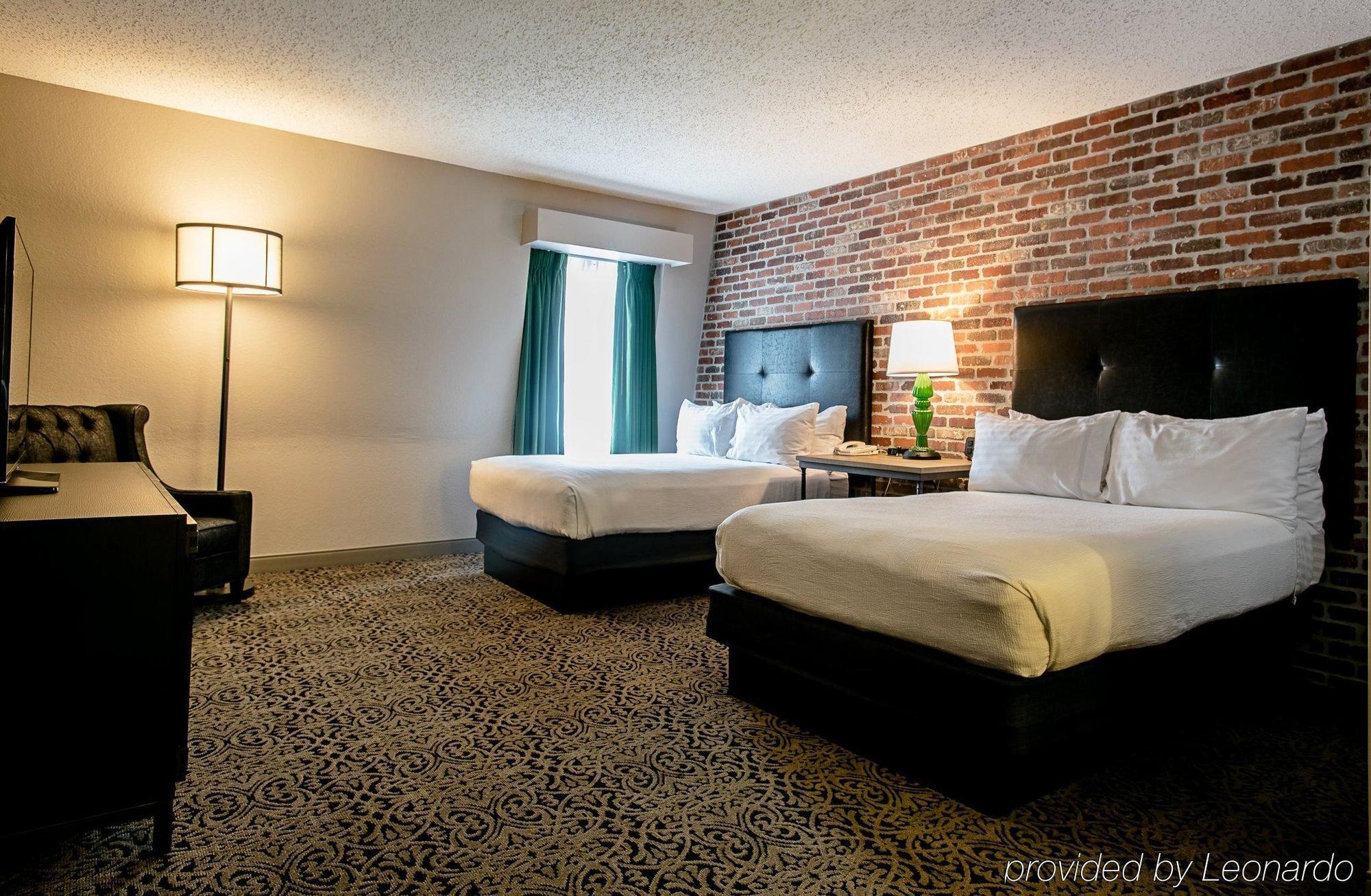 Hotel Holiday French Quarter-chateau Lemoyne By Ihg