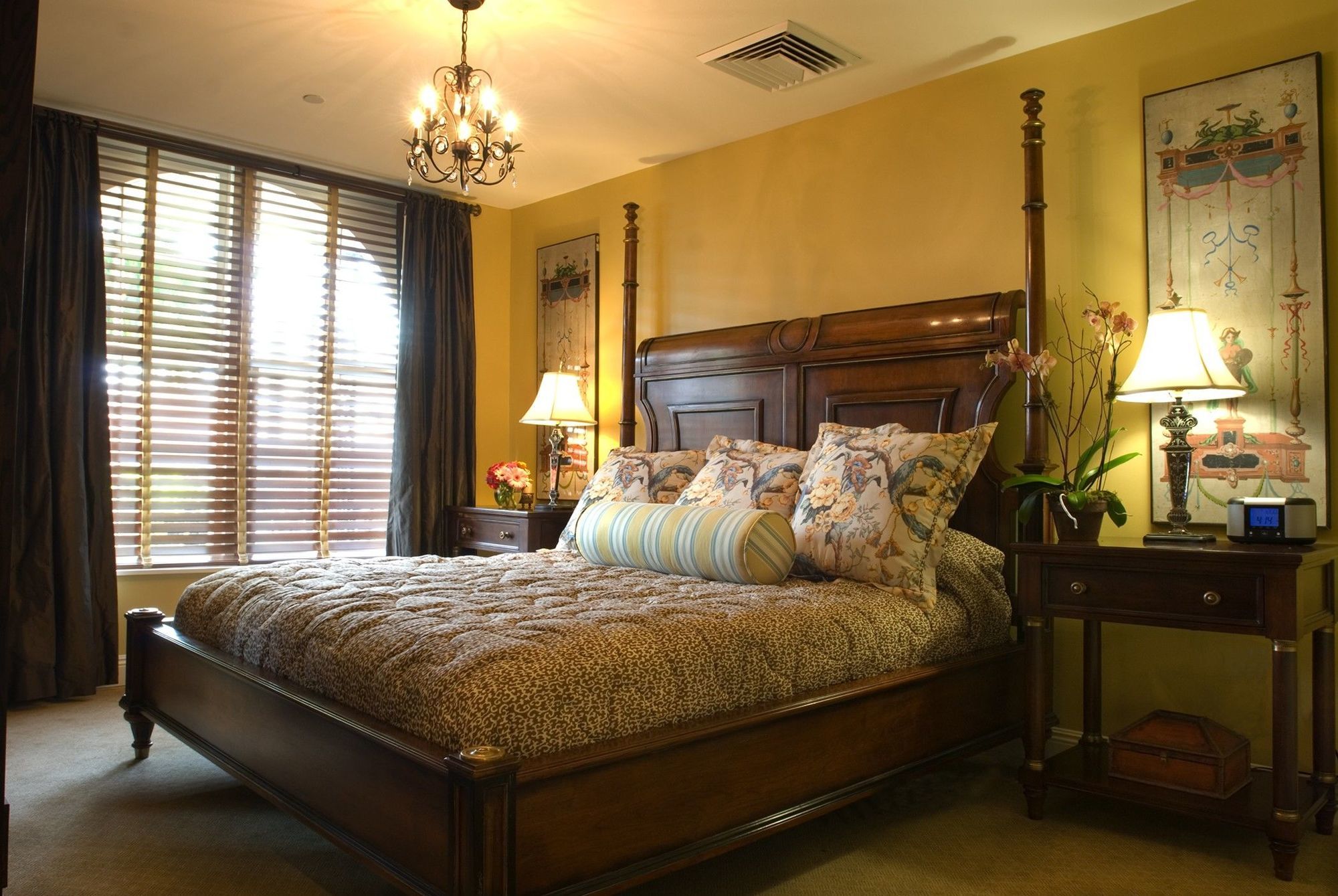 Bienville House