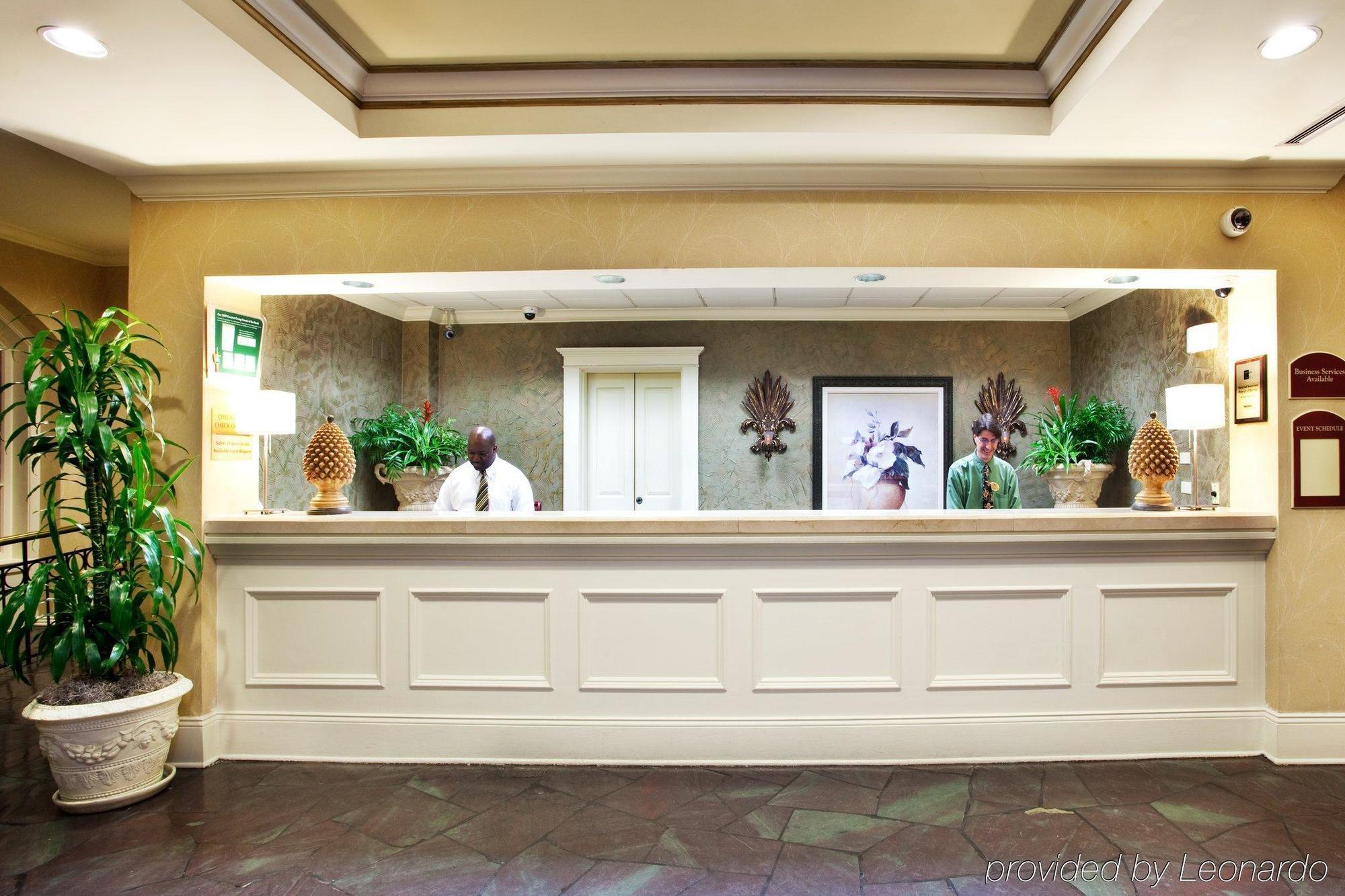 Holiday French Quarter-chateau Lemoyne By Ihg Hotel New Orleans