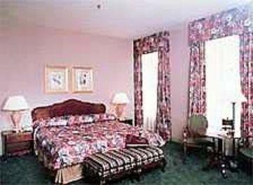 Holiday French Quarter-chateau Lemoyne By Ihg Hotel 3*