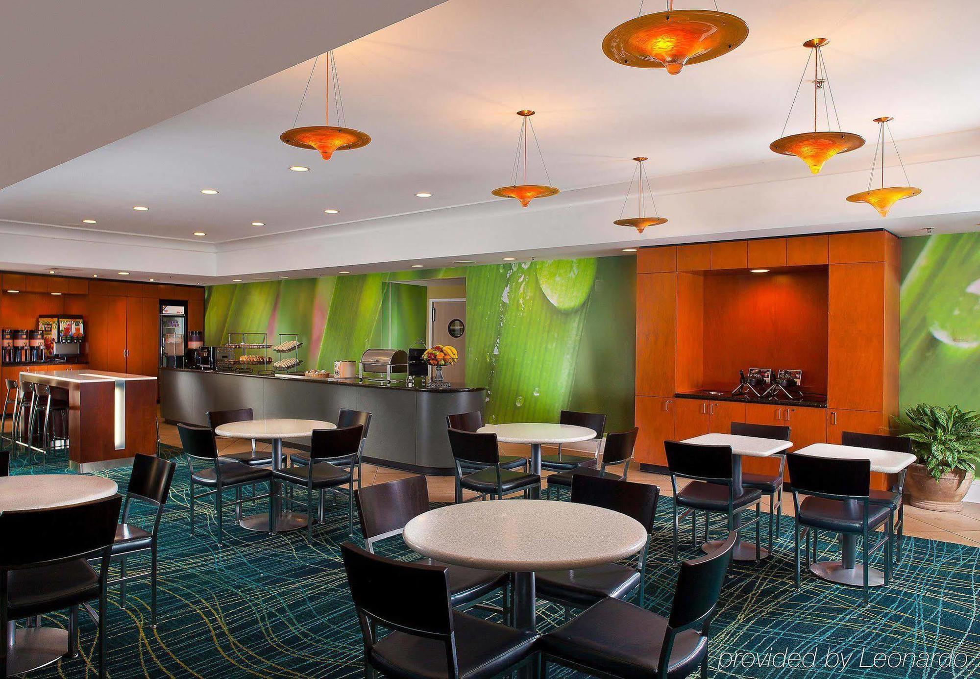 Springhill By Marriott Warehouse Arts District Hotel