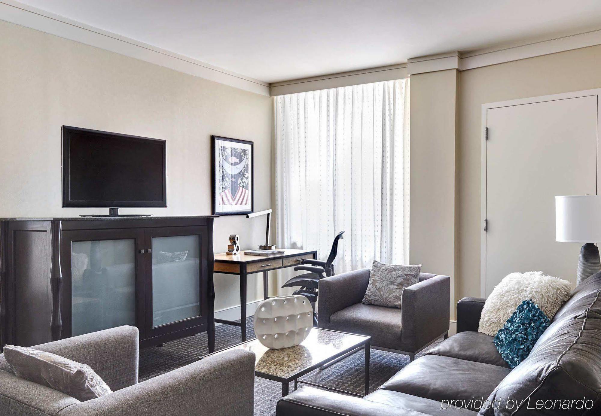 Renaissance Arts Warehouse District Hotel 4*