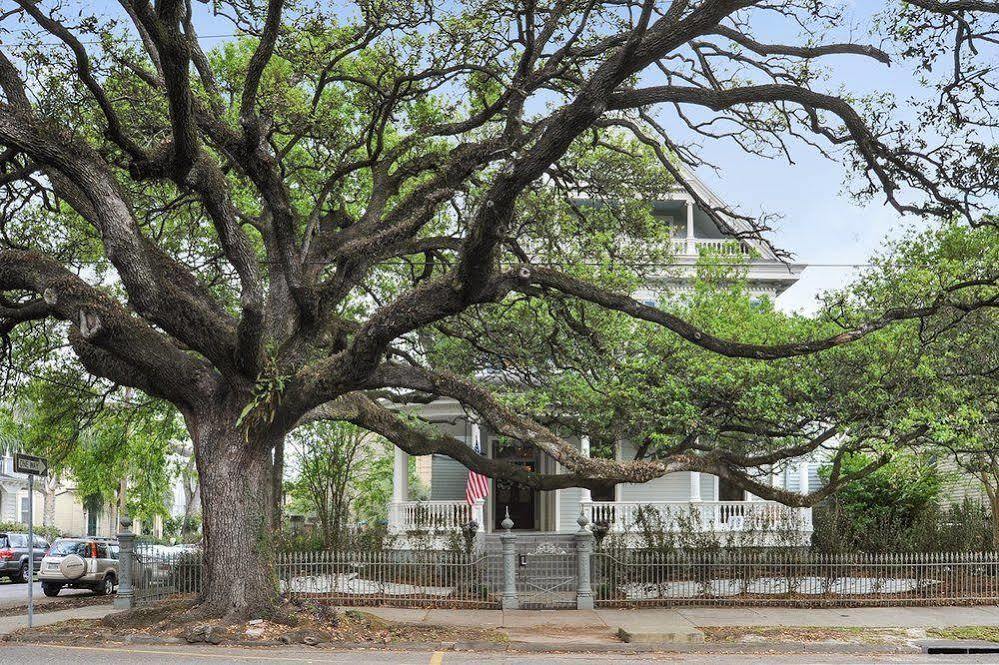 Sully Mansion